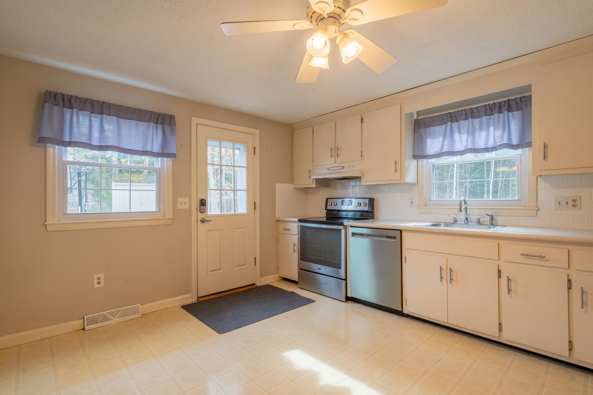 12 Davidson Avenue