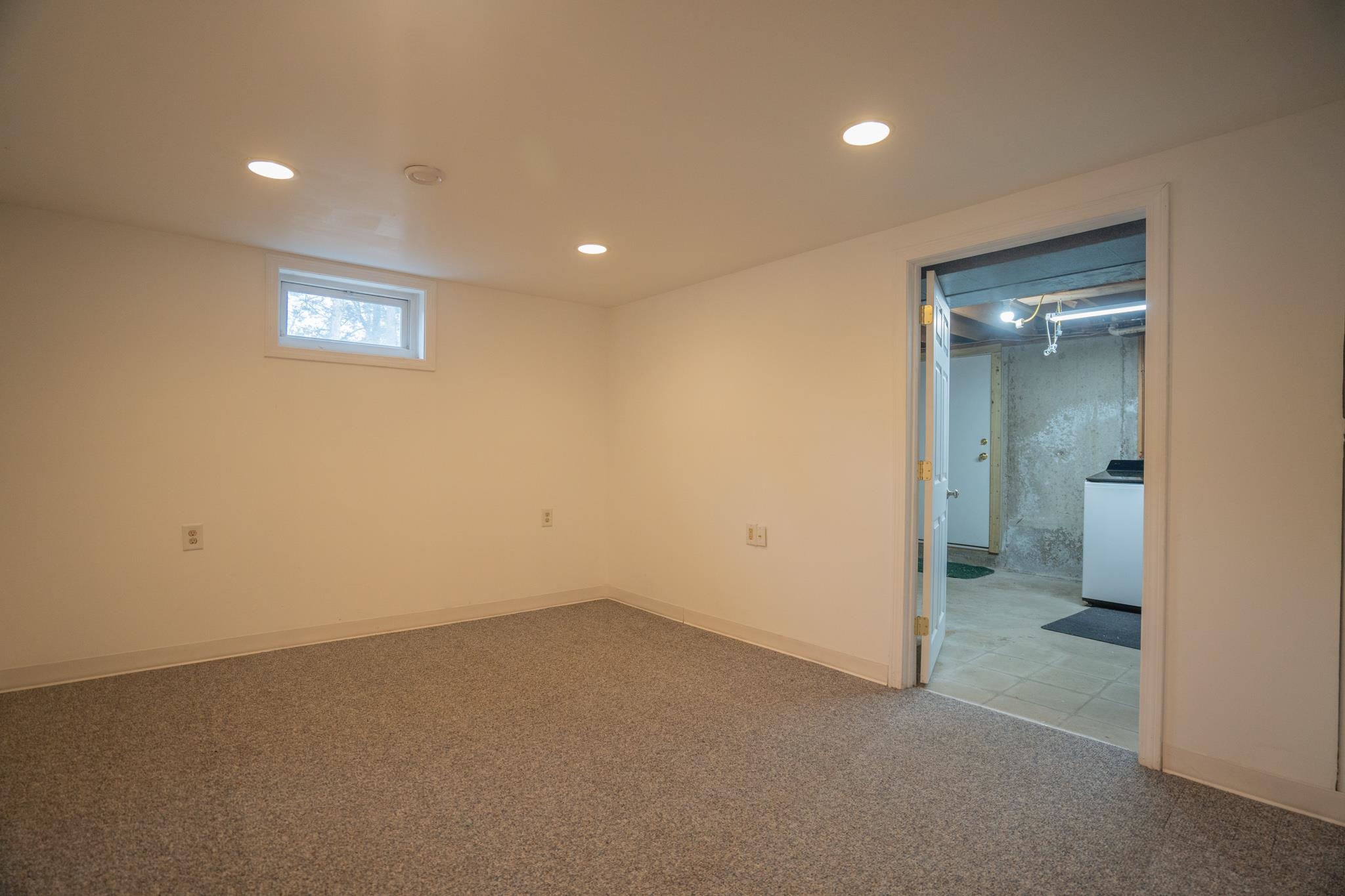 12 Davidson Avenue