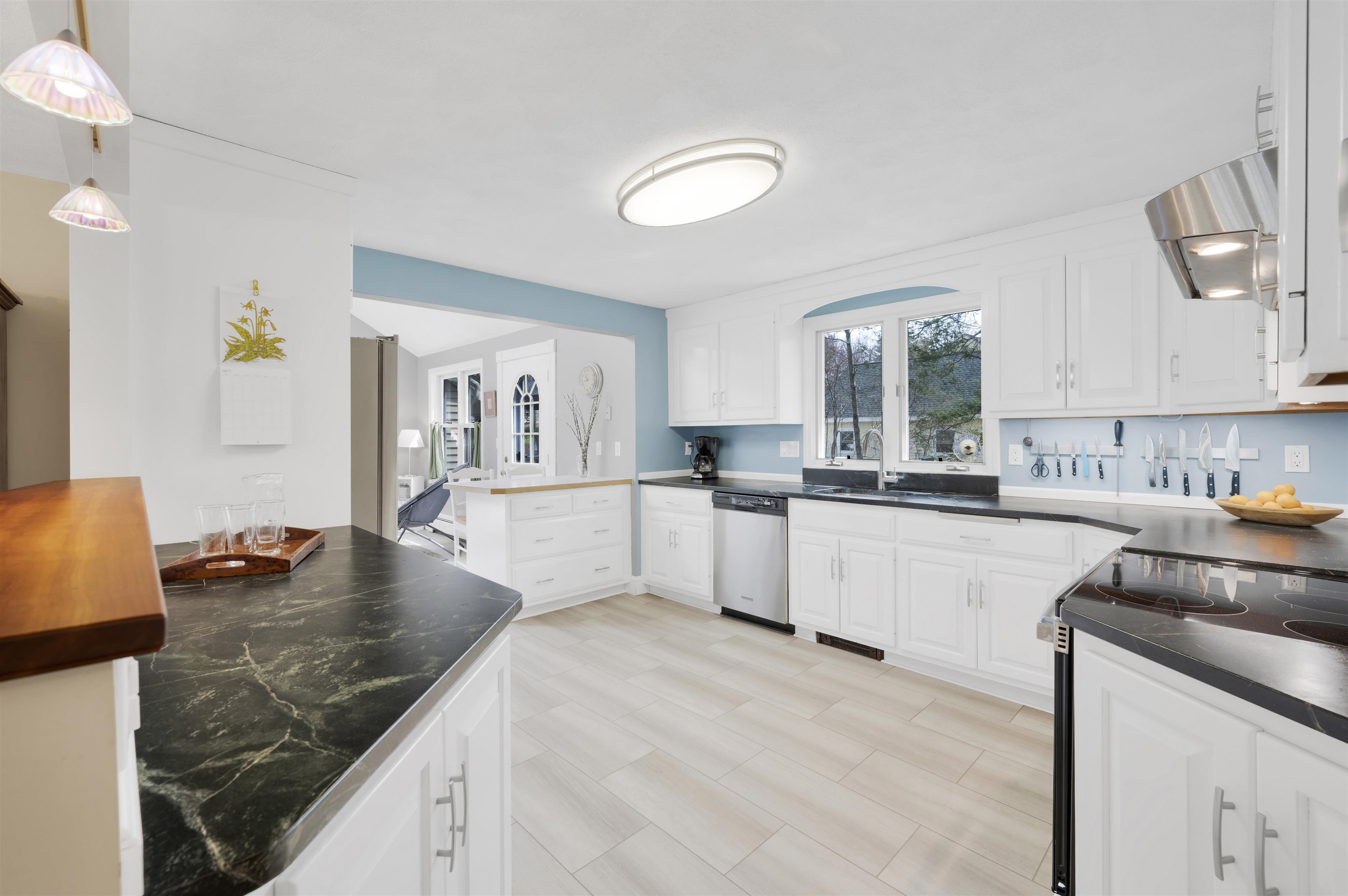 12 Thelma Drive