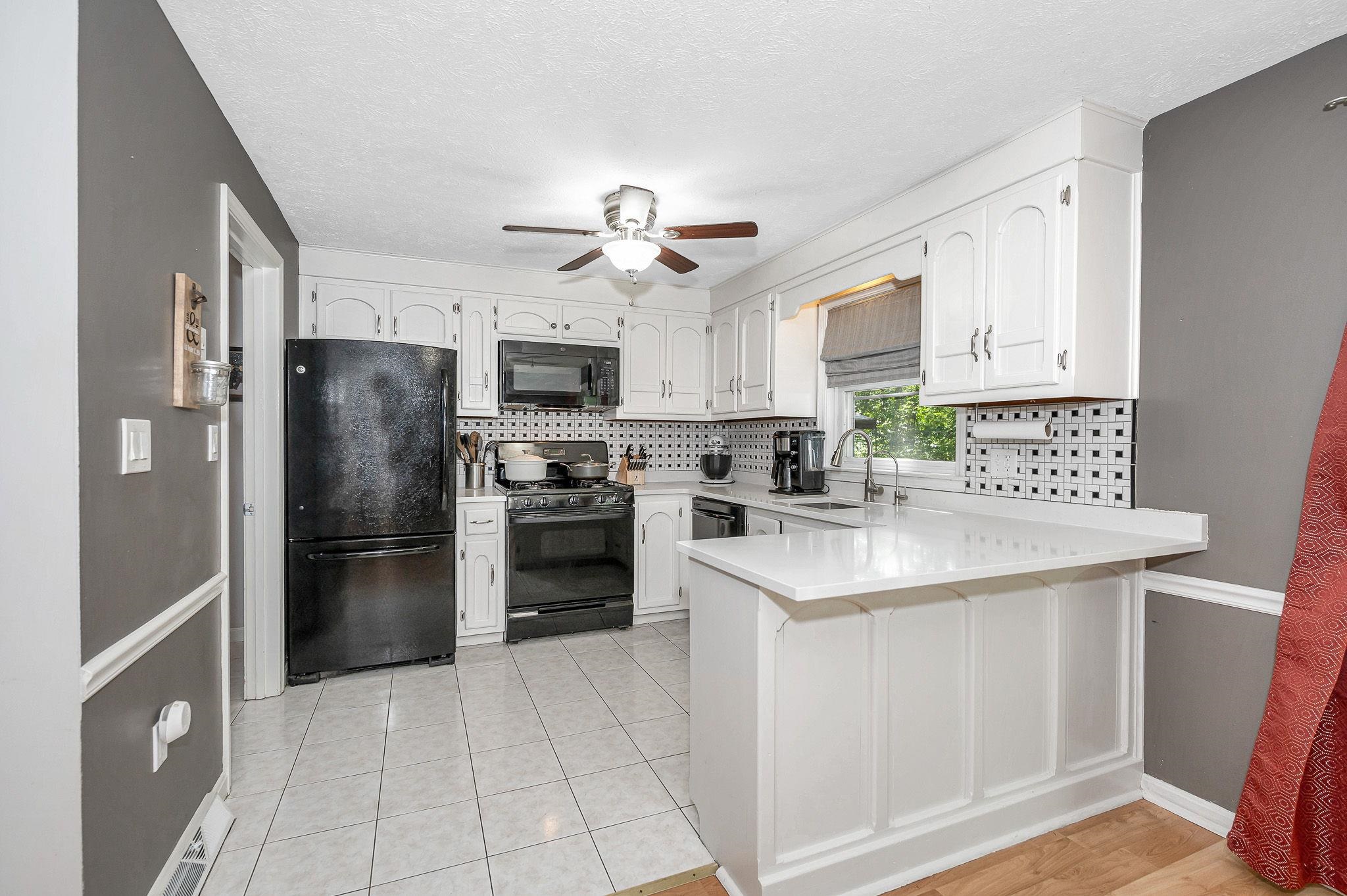 14 Beaujolais Drive