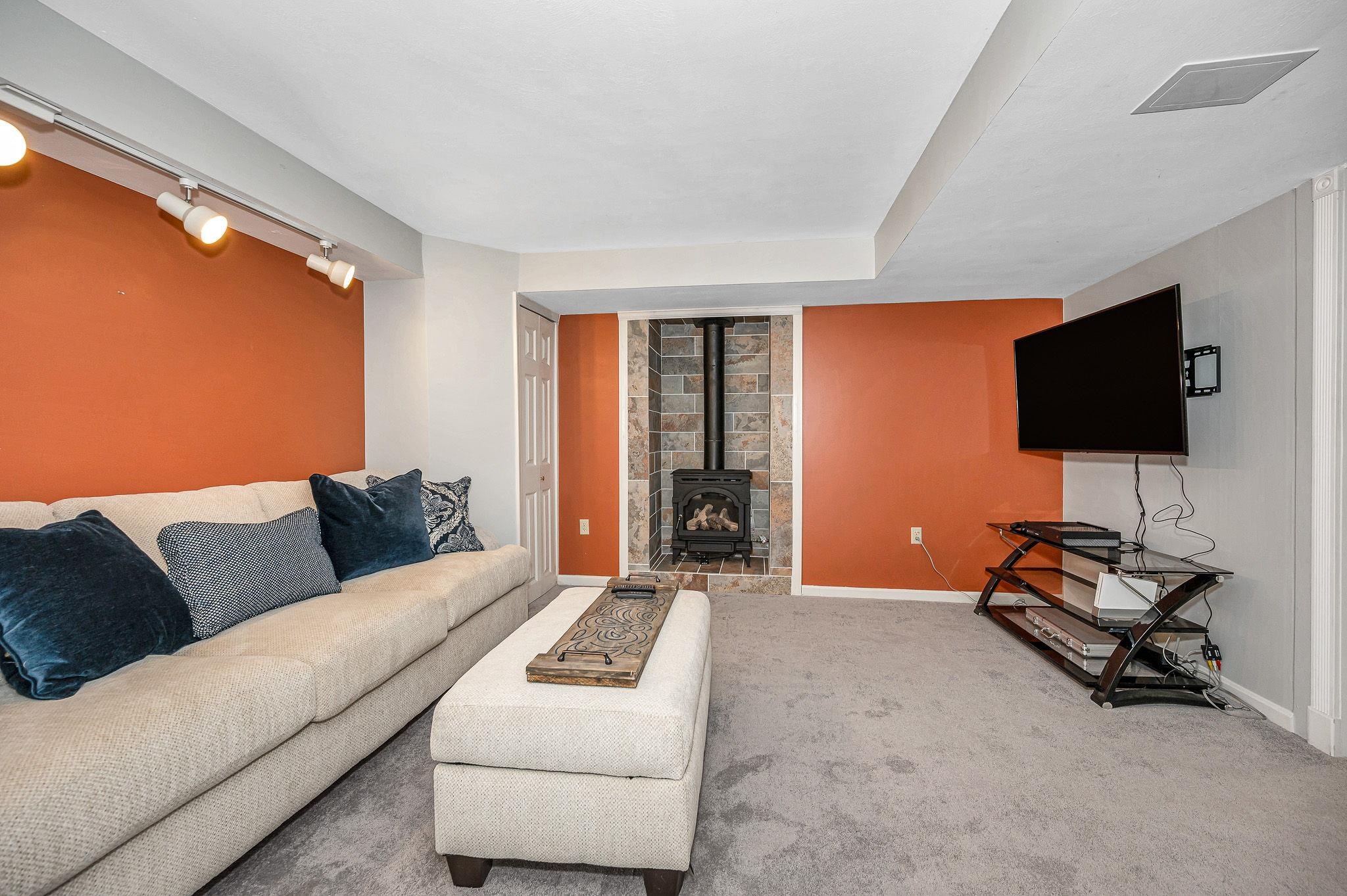 14 Beaujolais Drive