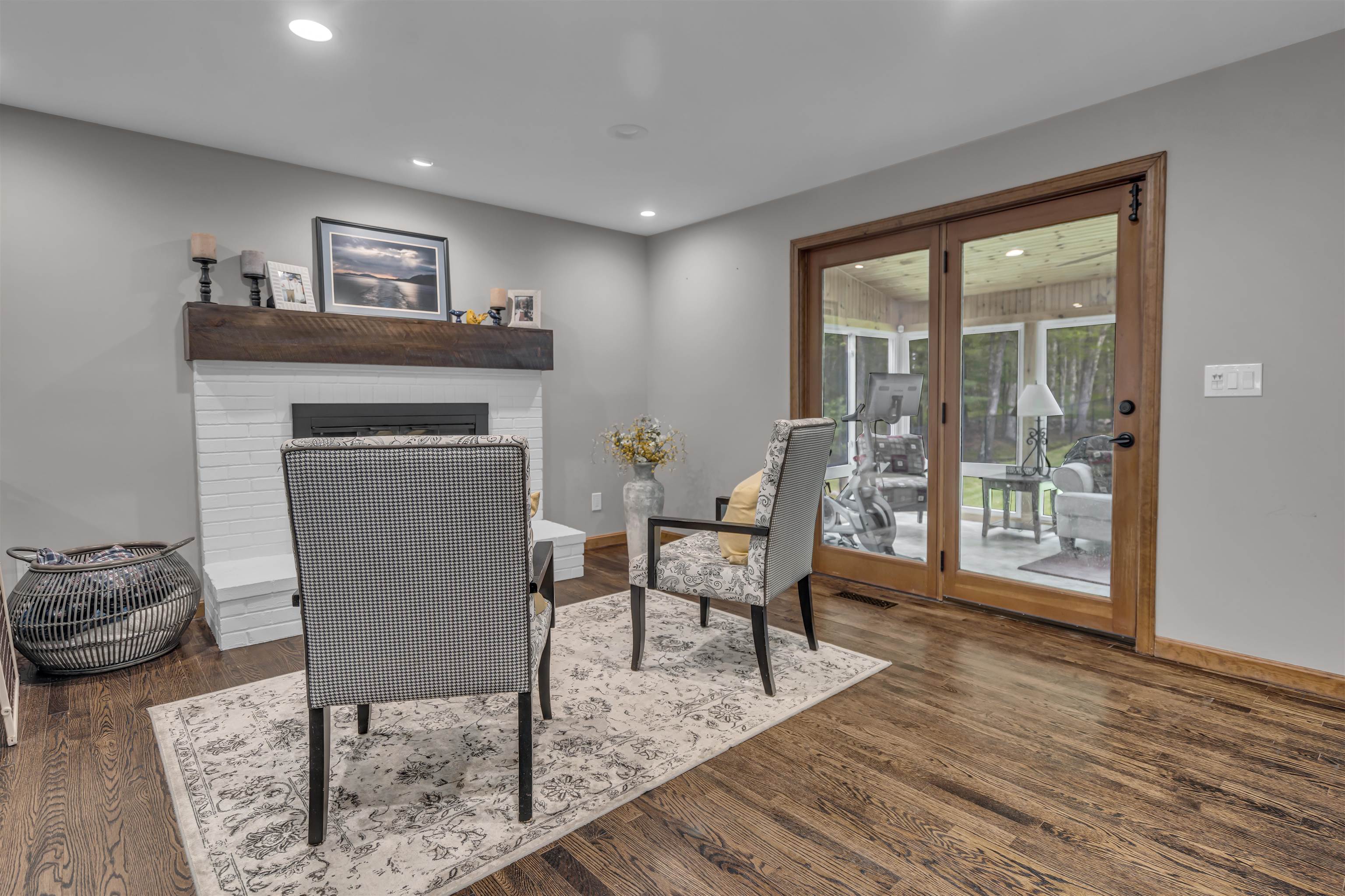 12 Fields Farm Road
