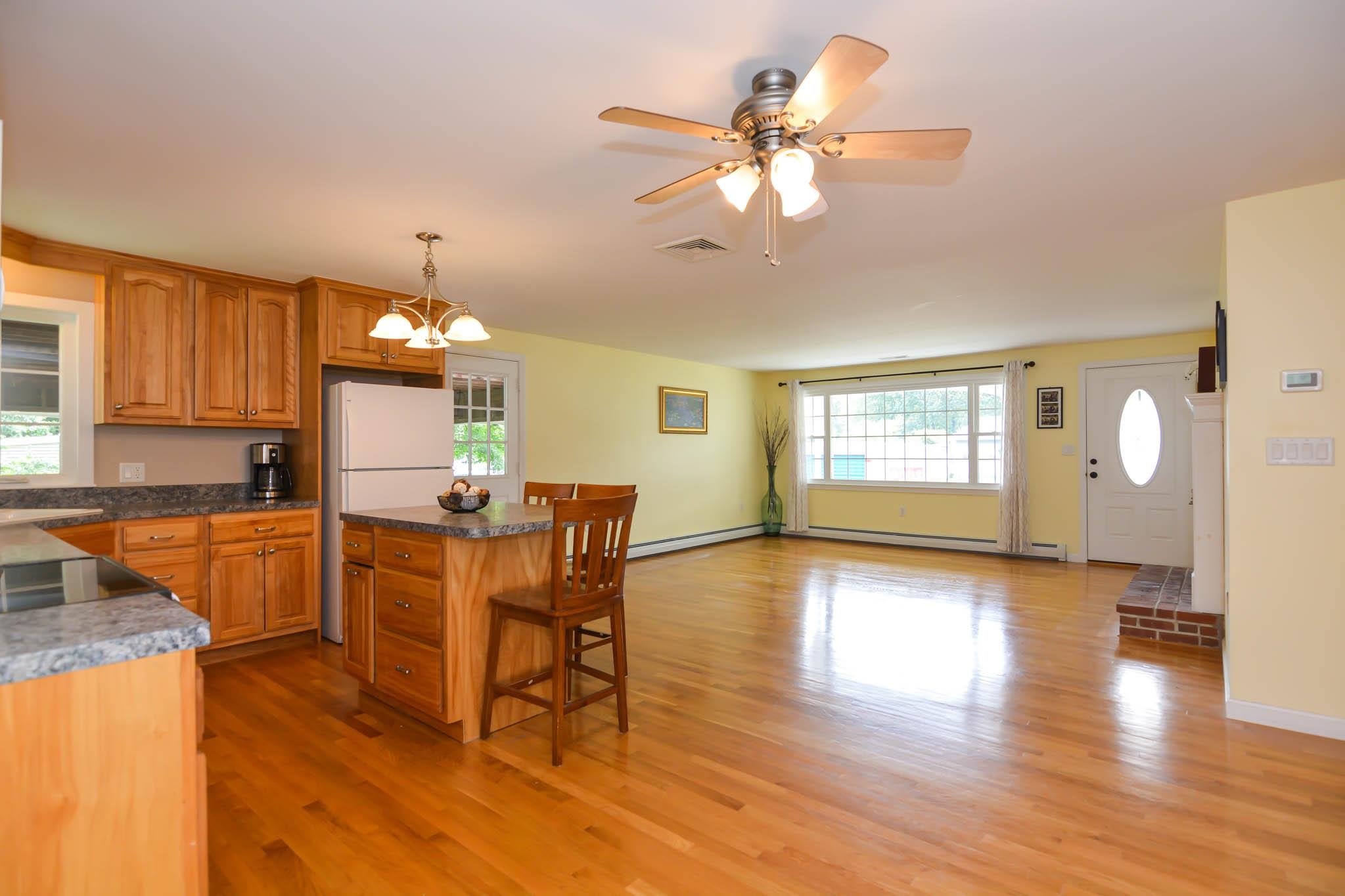 8 Sundale Drive