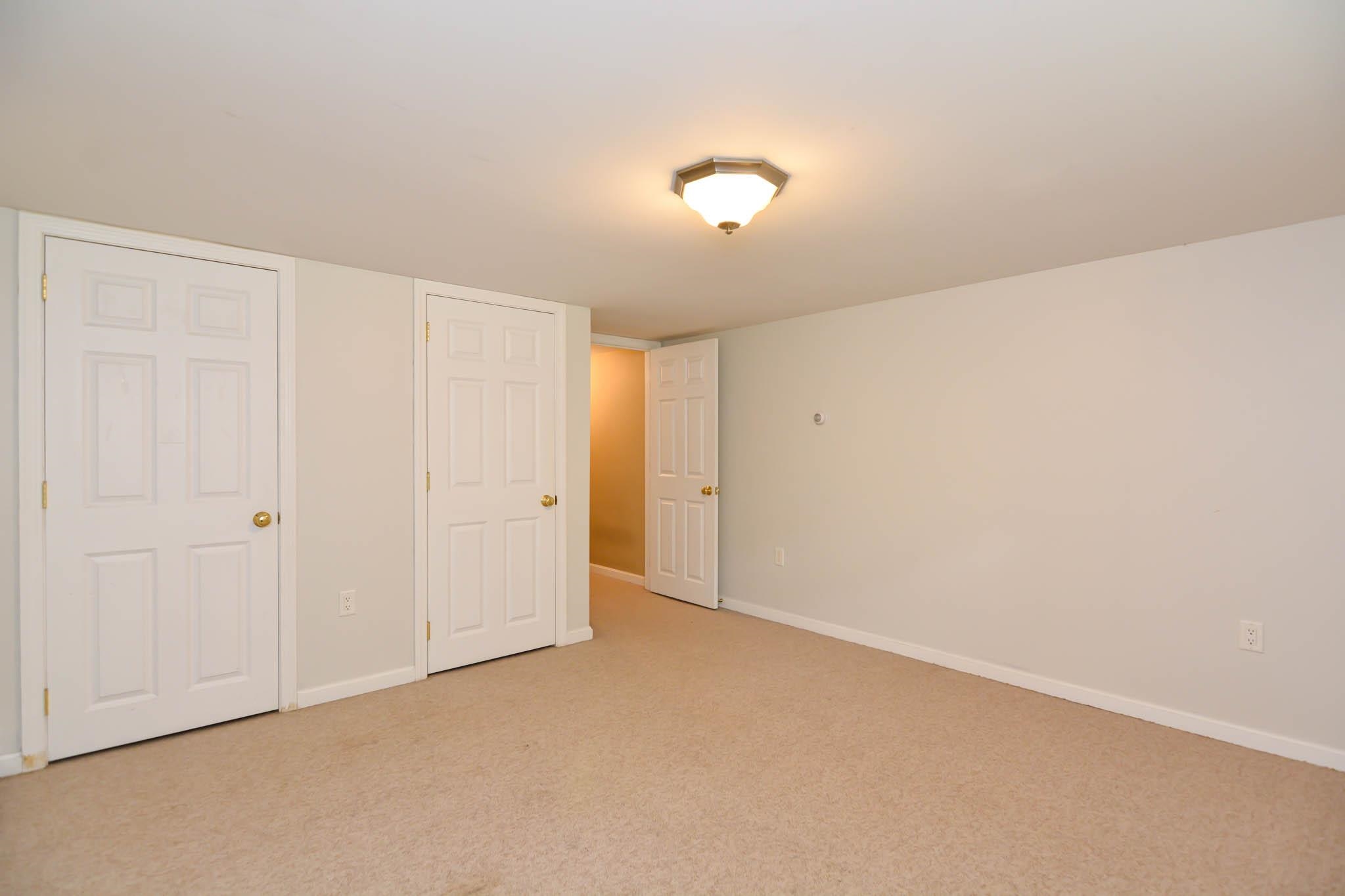 8 Sundale Drive