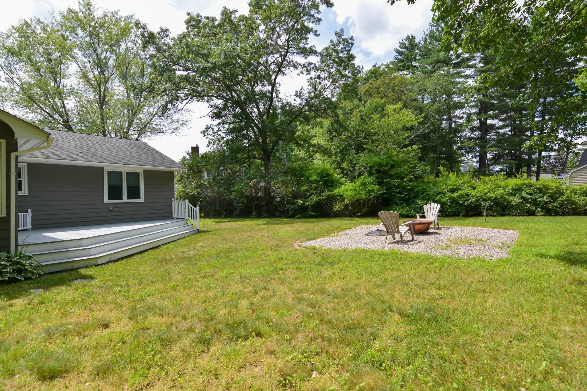 8 Sundale Drive