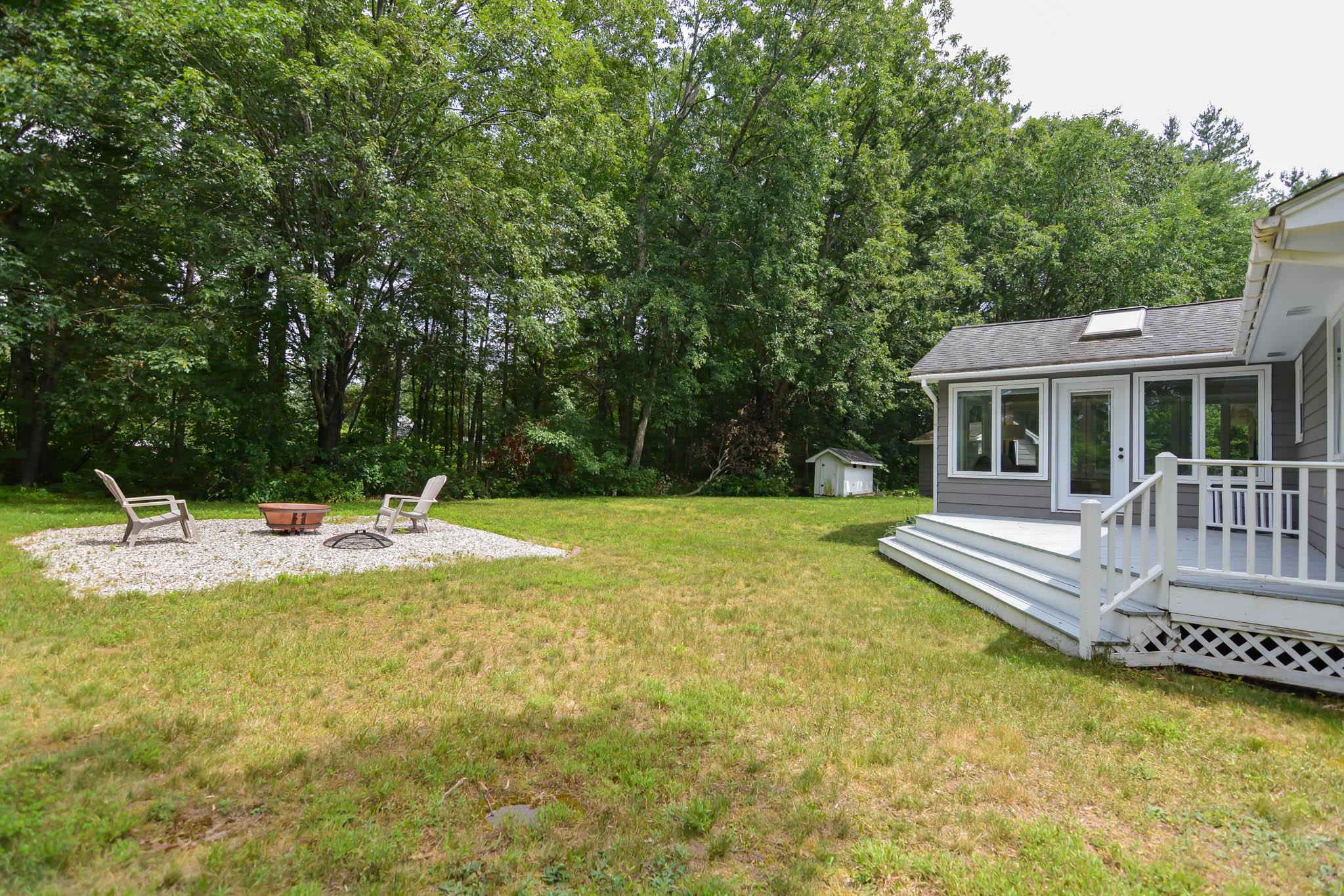 8 Sundale Drive