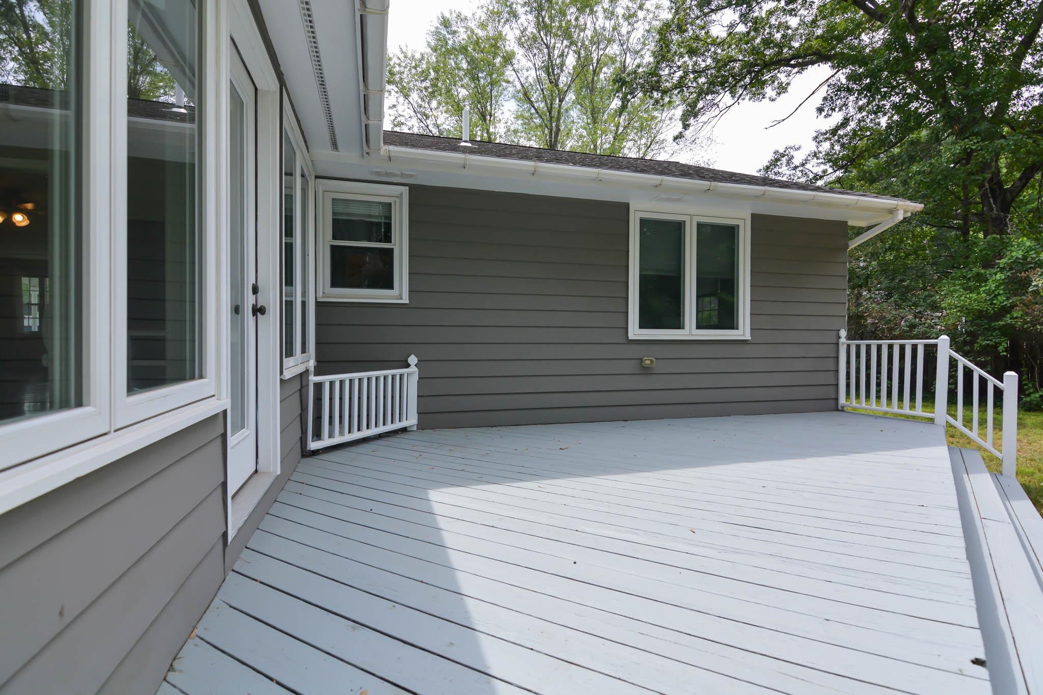 8 Sundale Drive