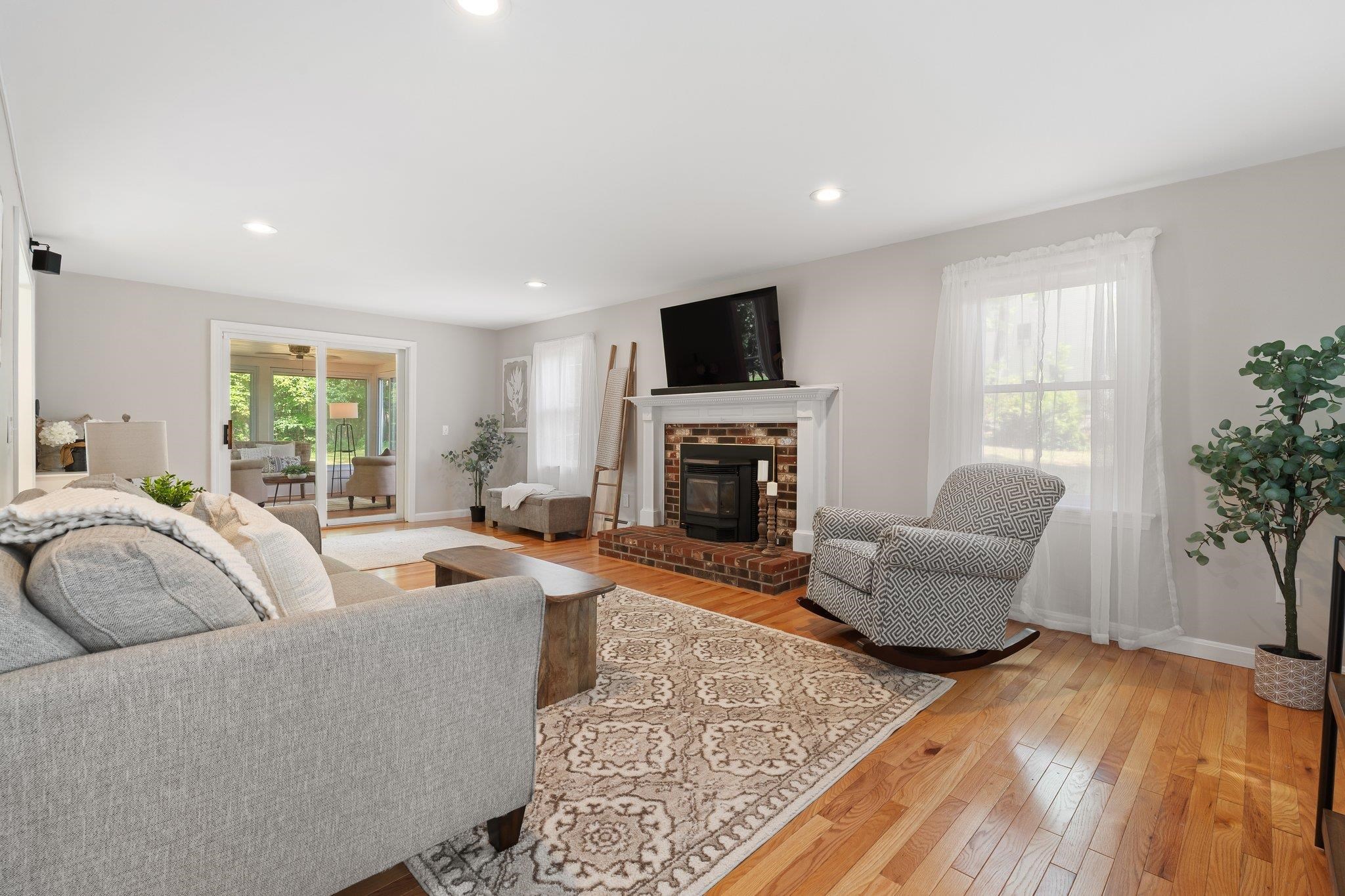 4 Mountain View Drive