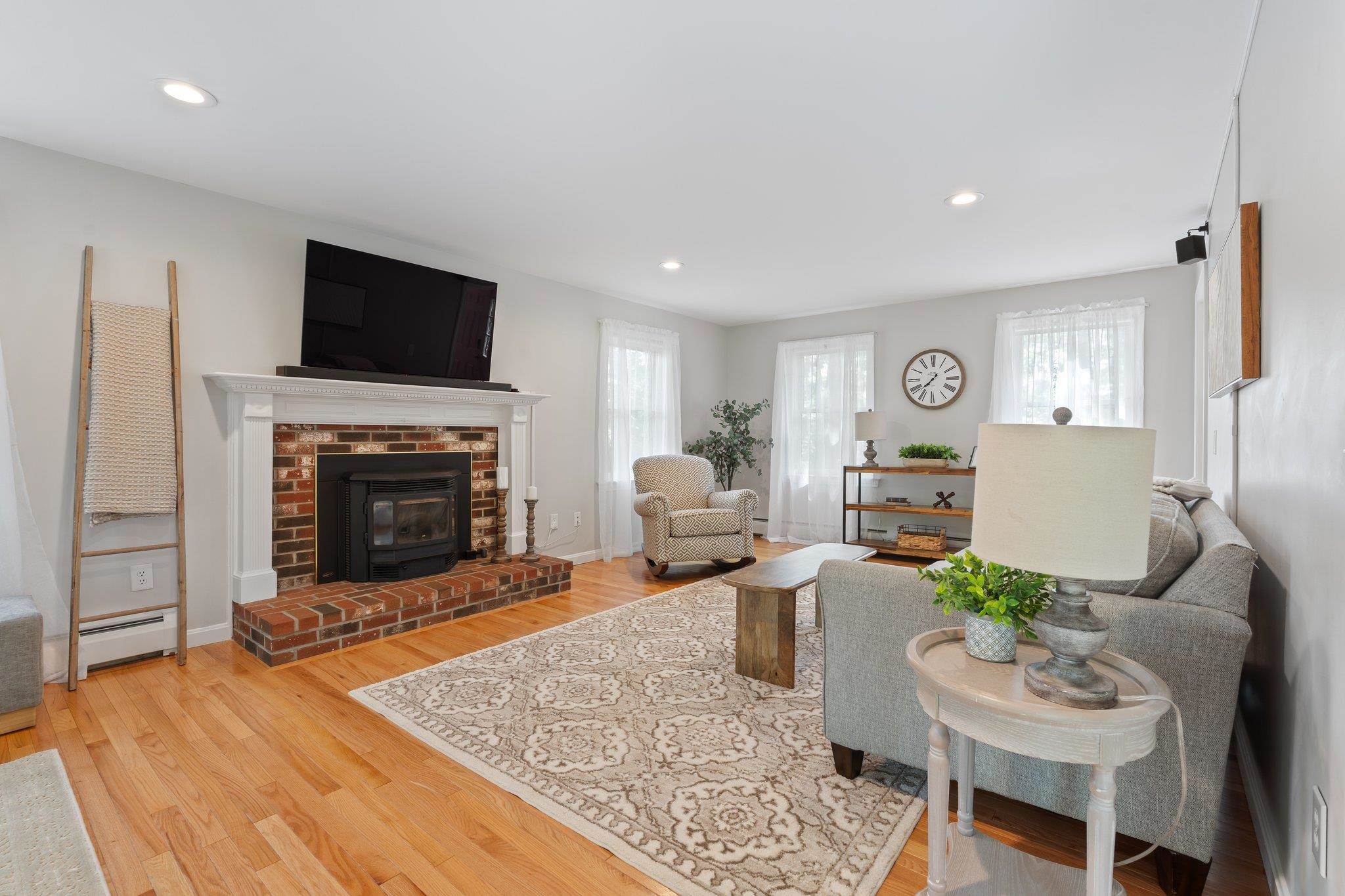 4 Mountain View Drive