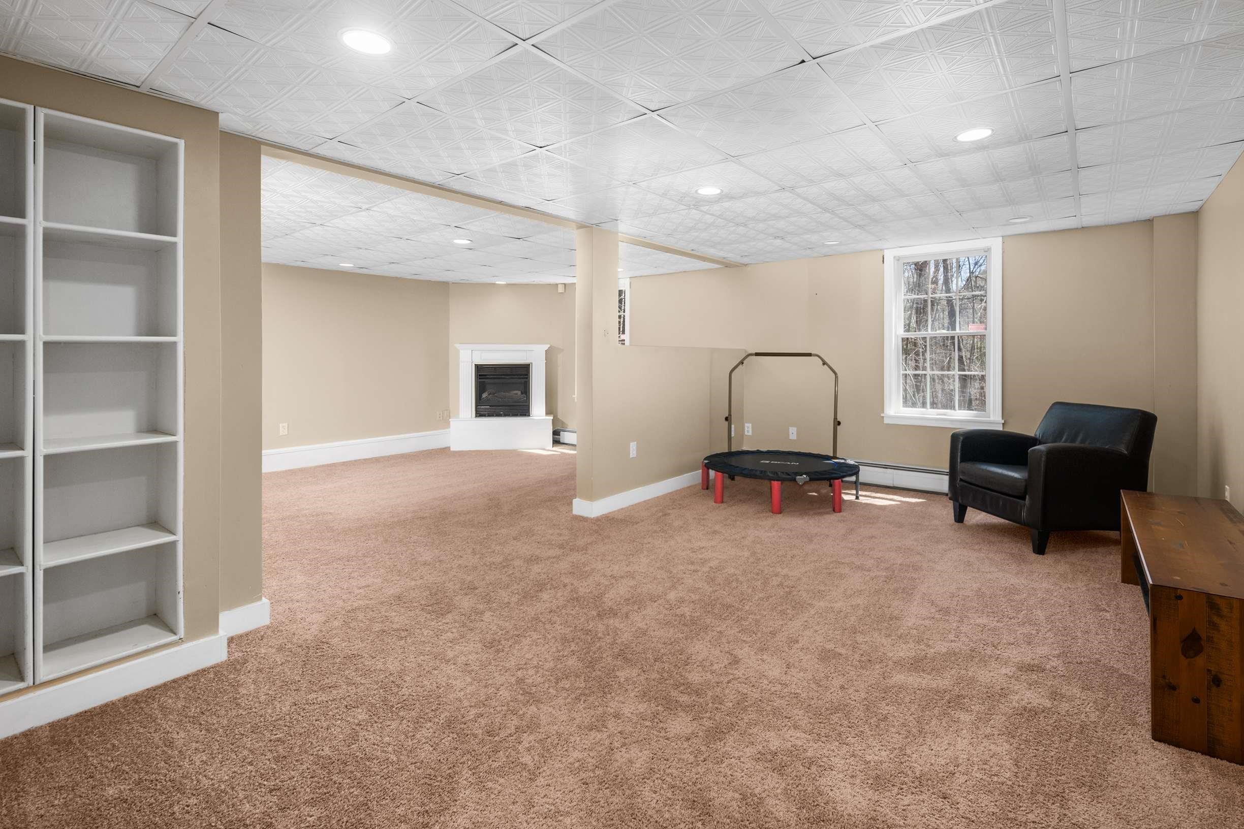 1 Meadowlark Drive