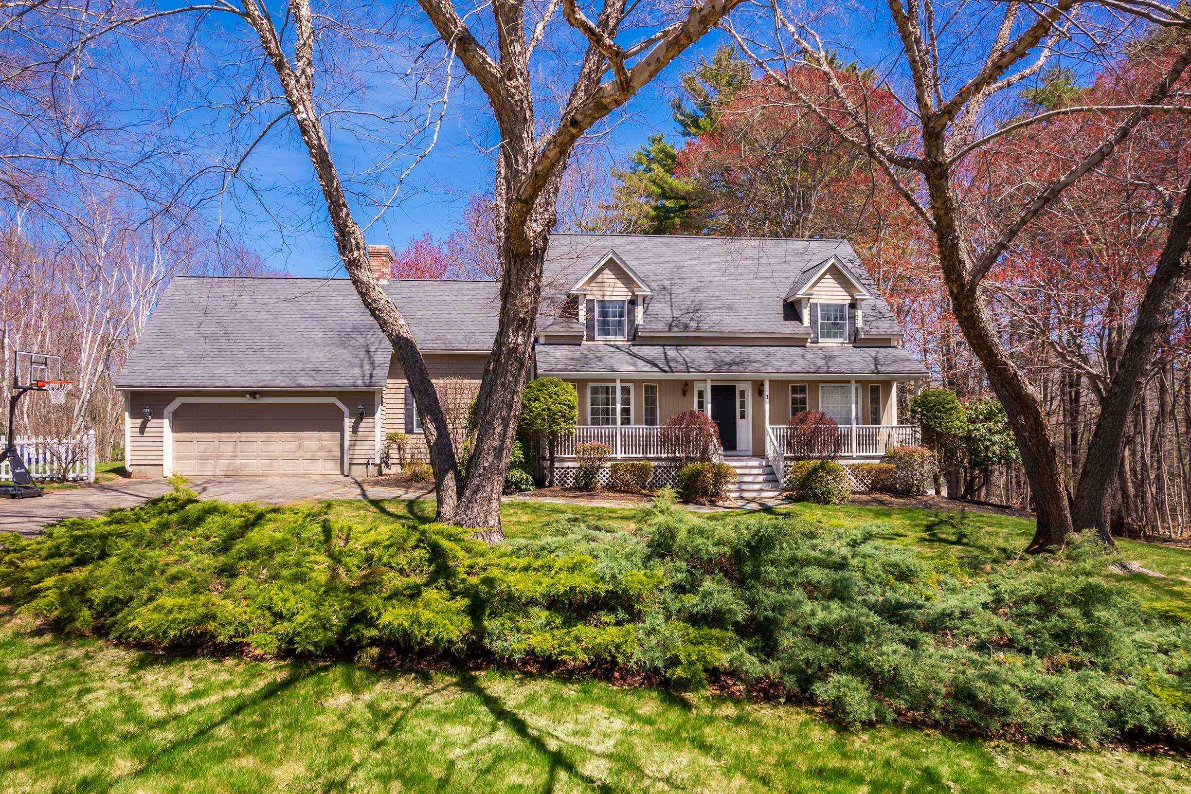 1 Meadowlark Drive