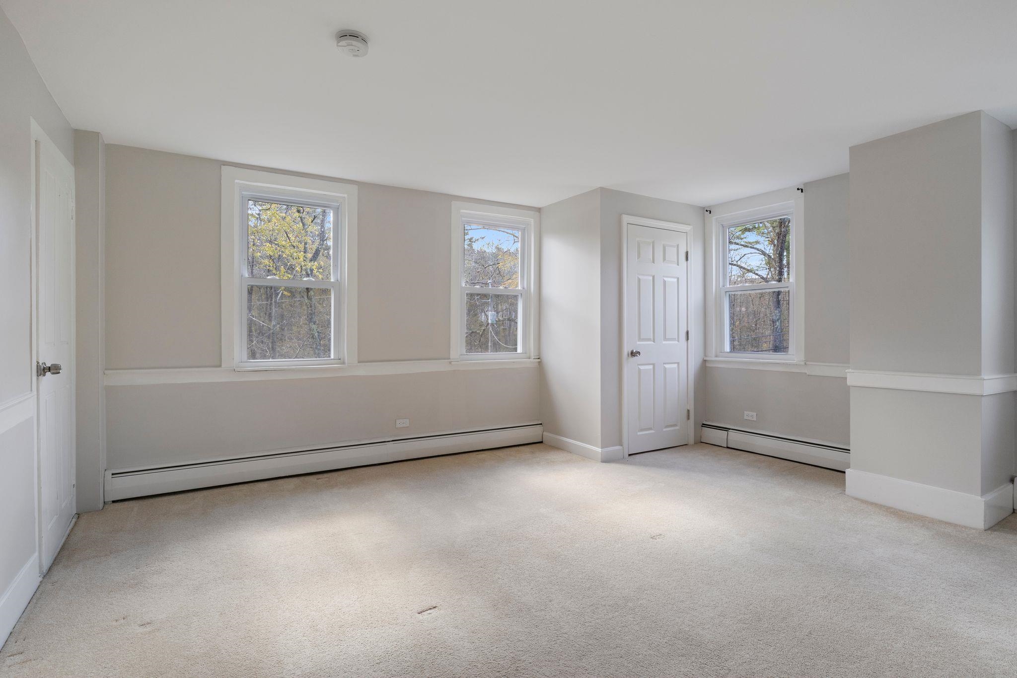 102 Mountain Road