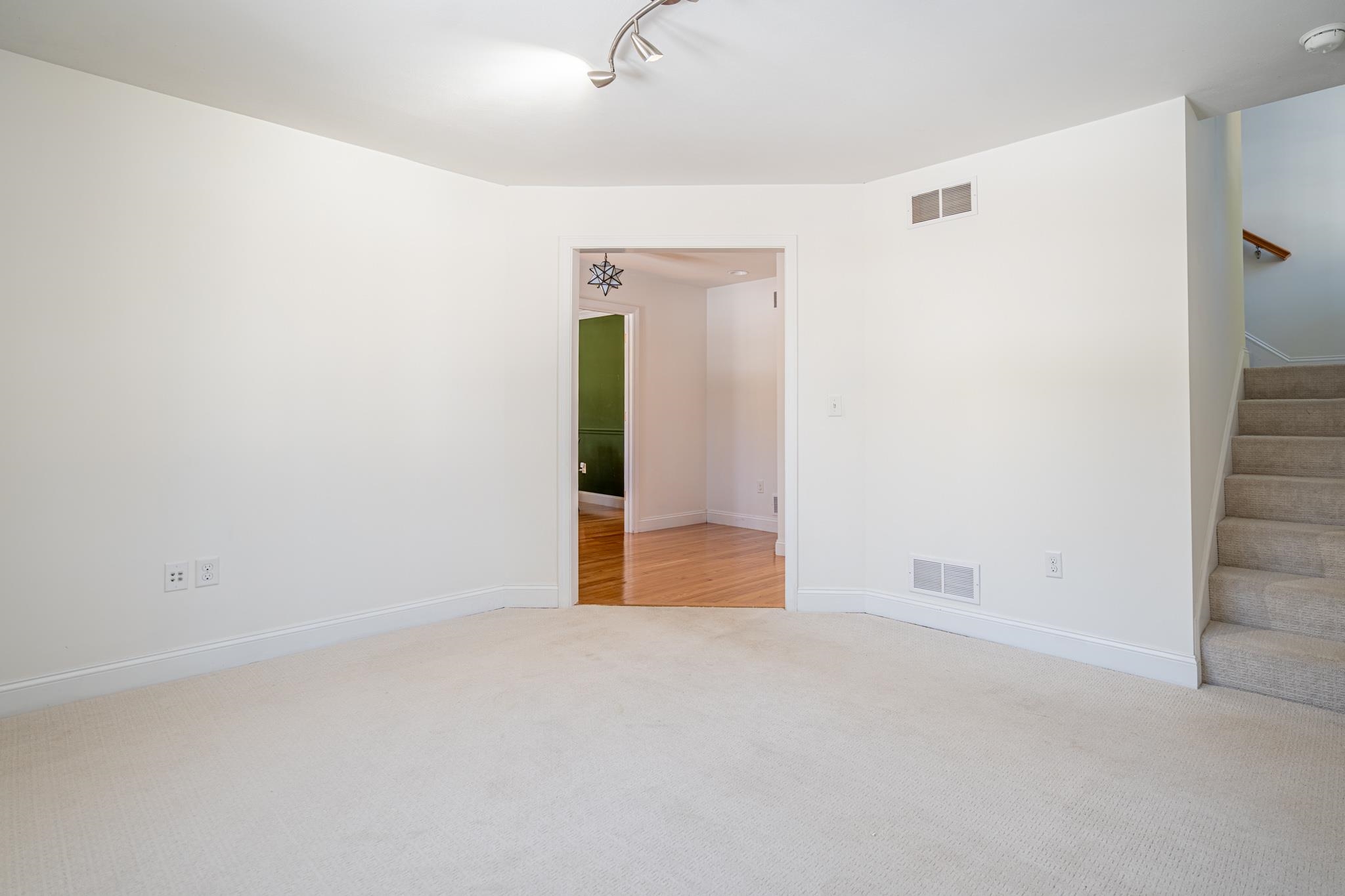 5 Lowther Place
