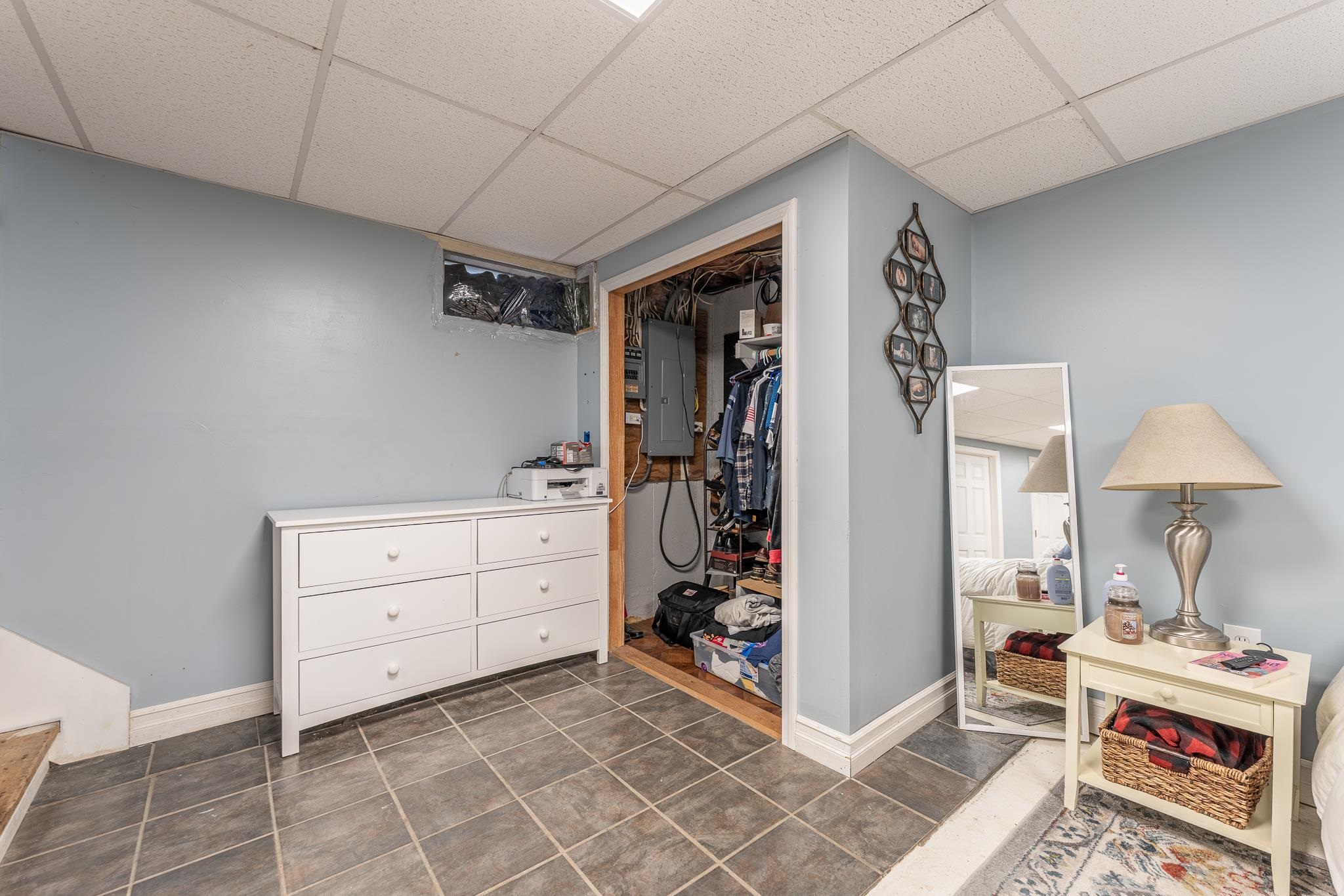7 Woods Avenue