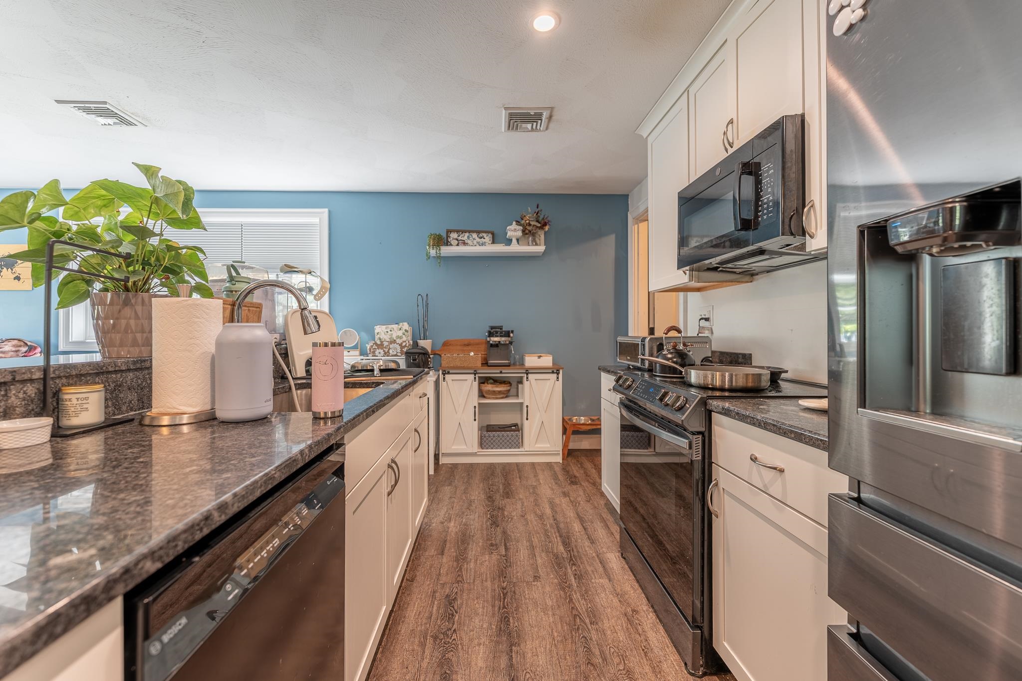 7 Woods Avenue