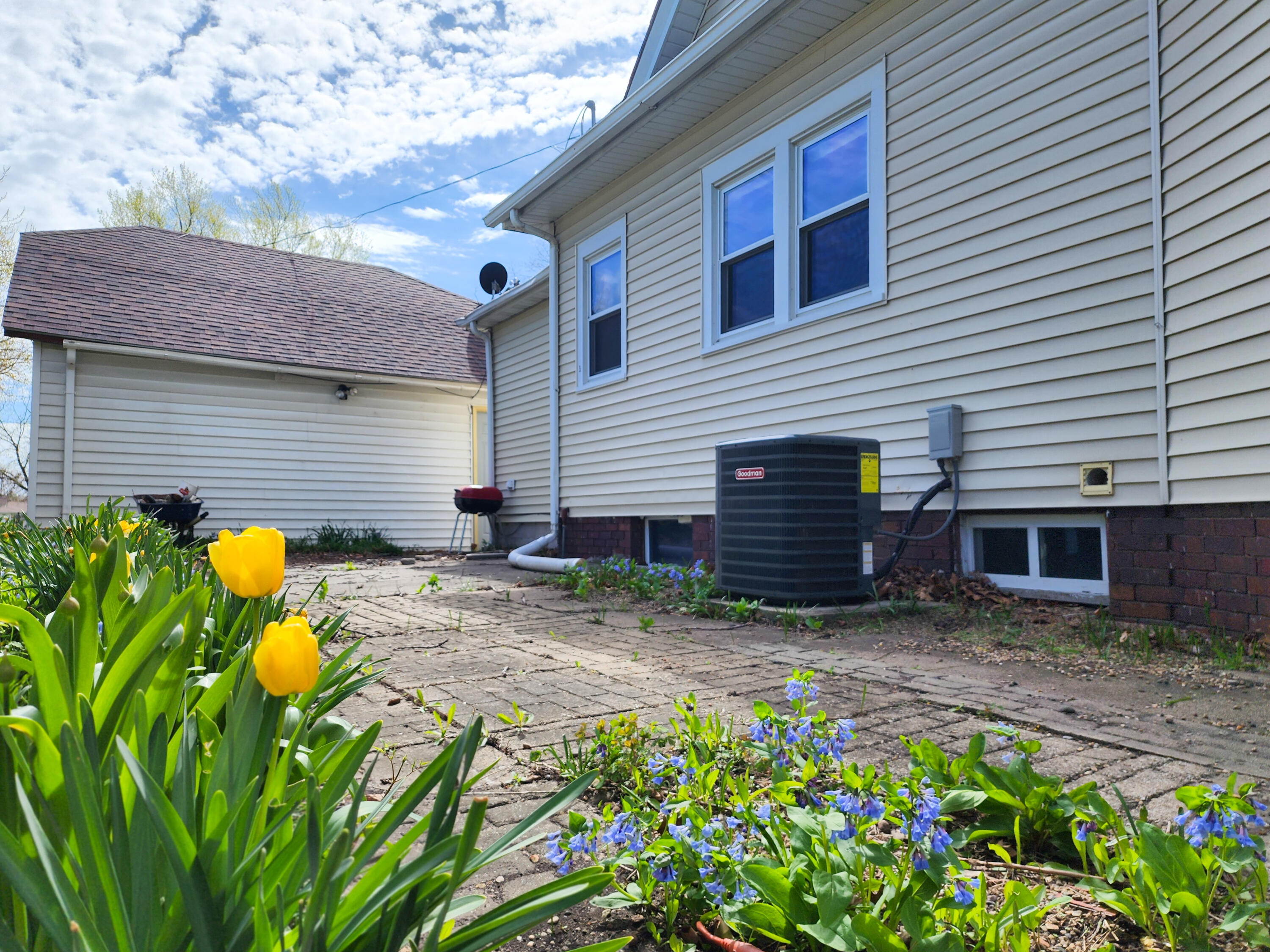 404 Cedar Street