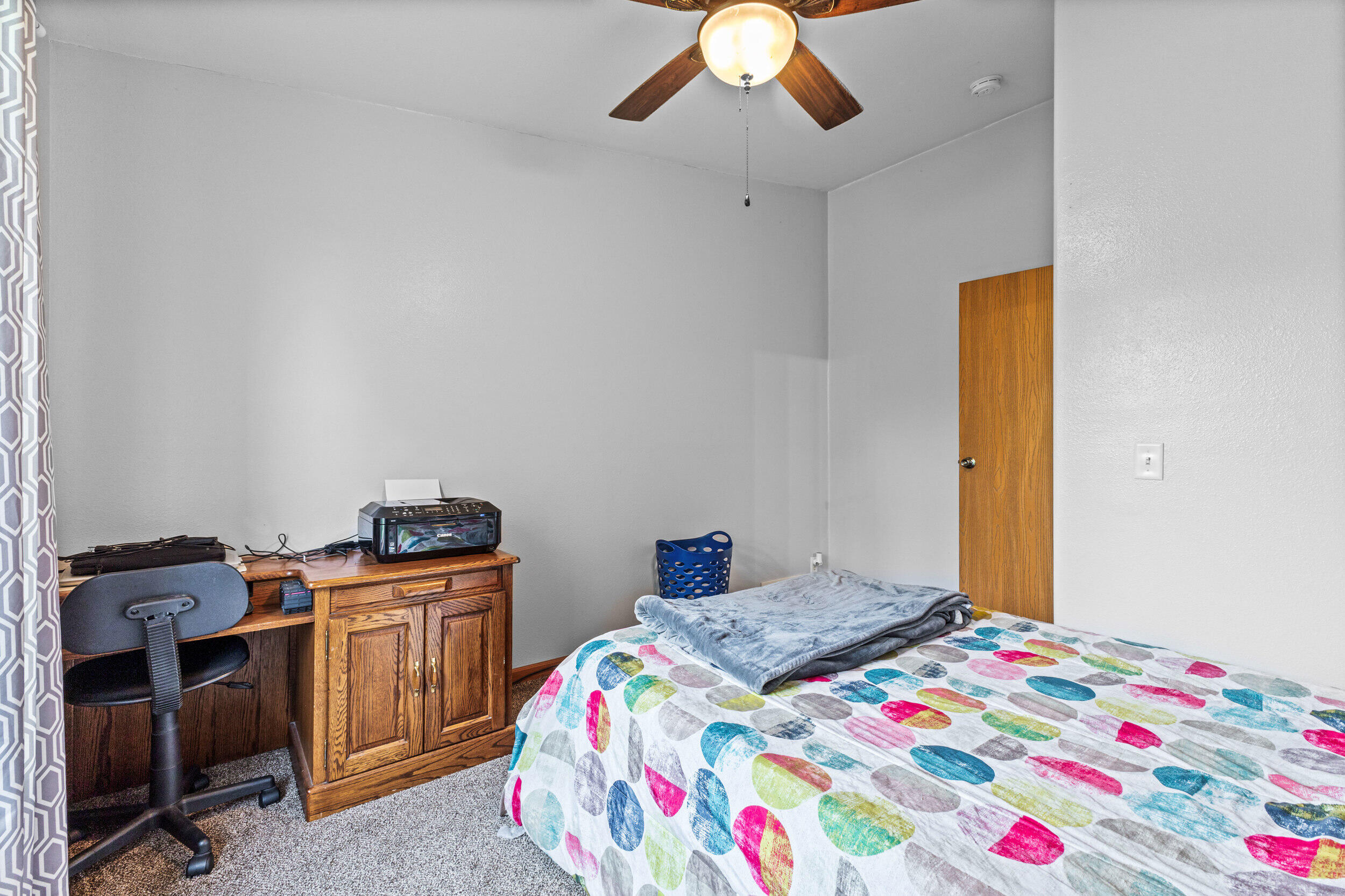 229 W 16th Street