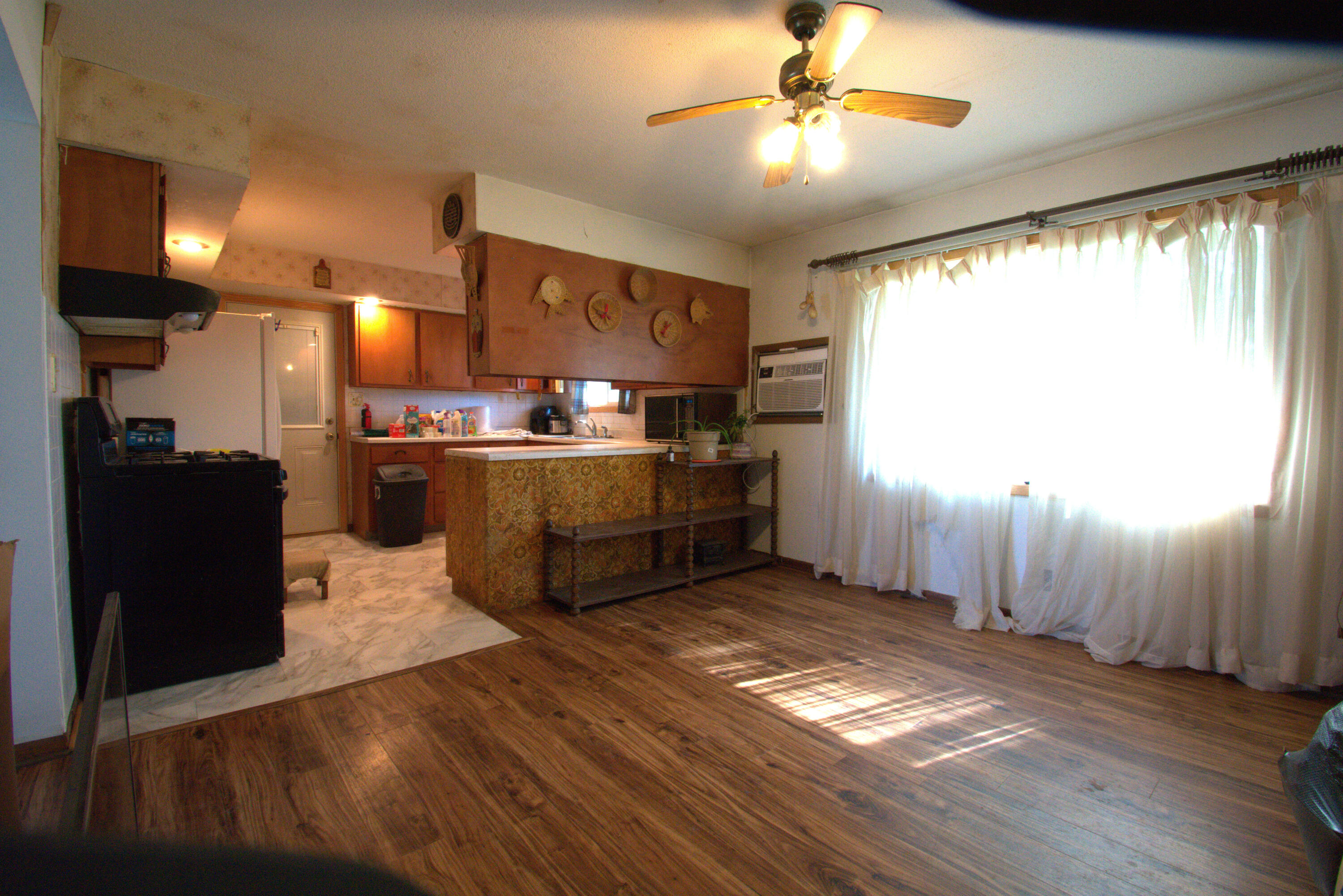 516 W 16th Street
