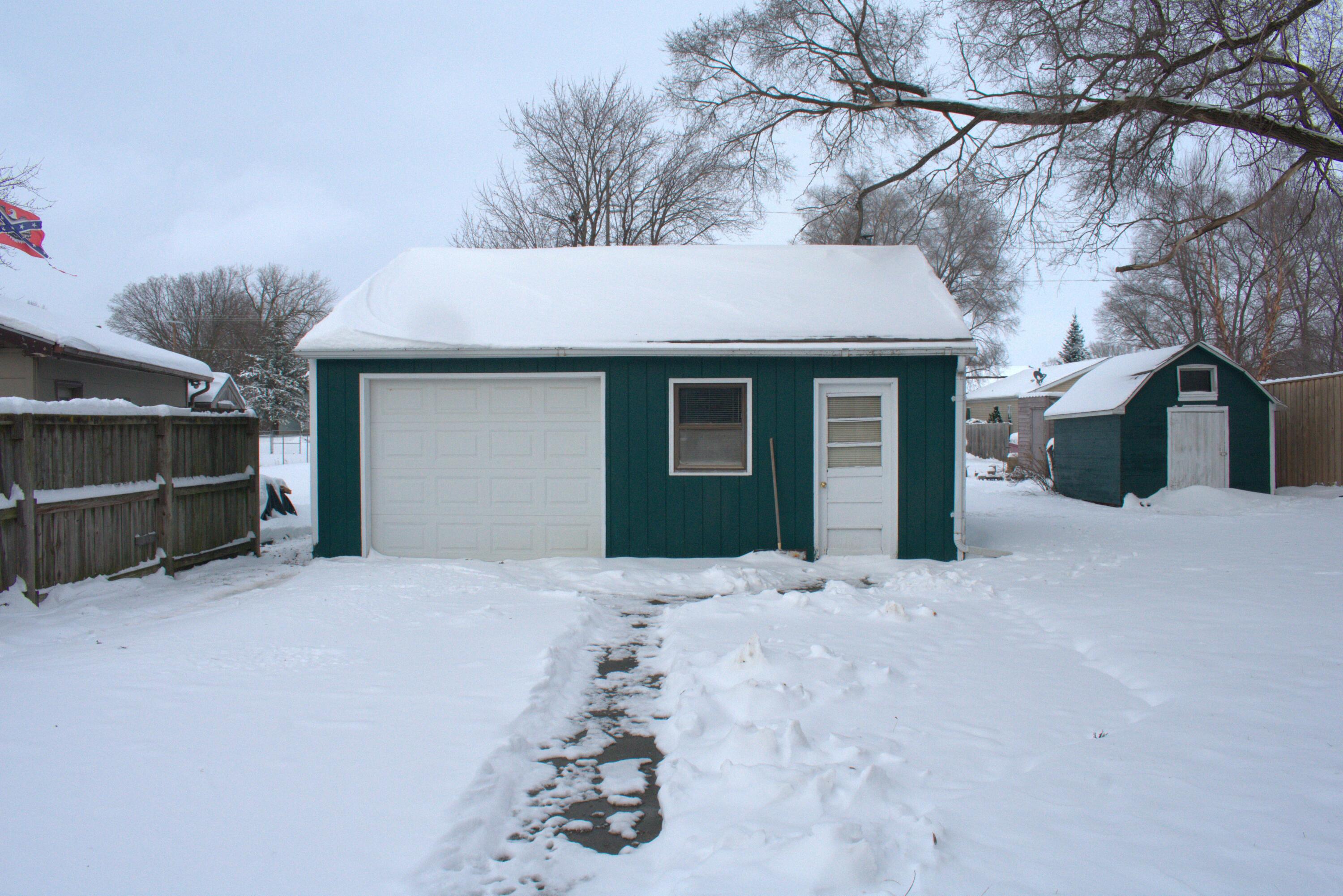 307 W 7th Street