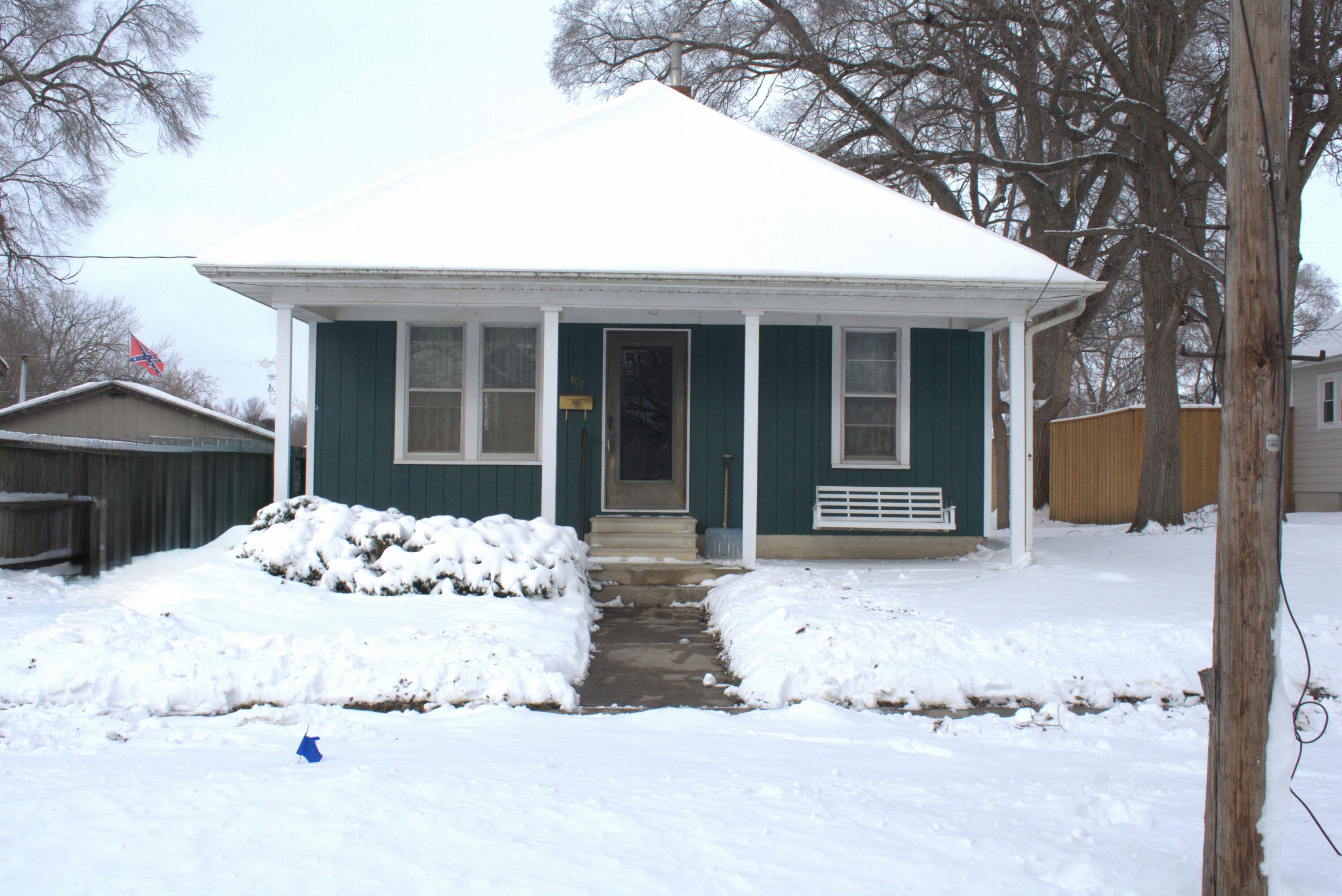 307 W 7th Street