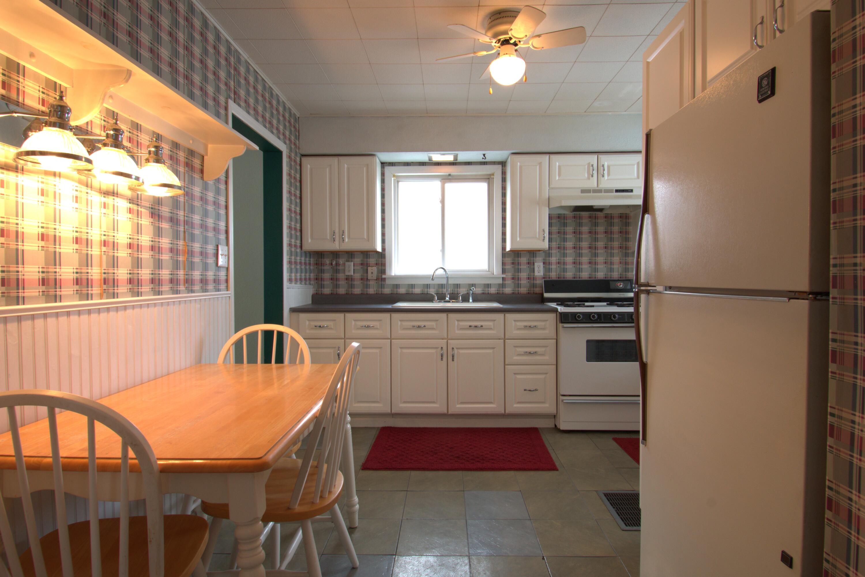 307 W 7th Street