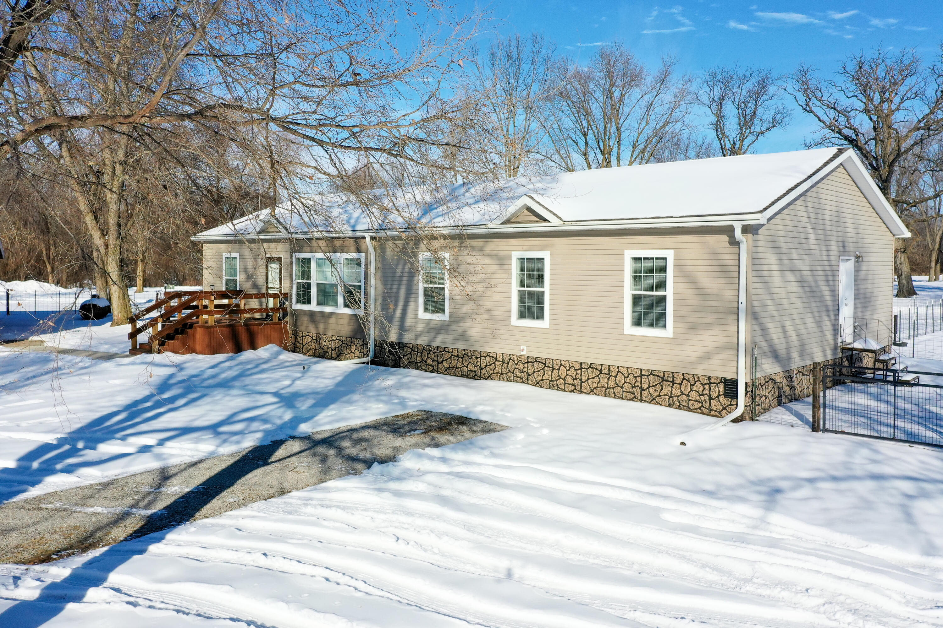 1153 198th Road