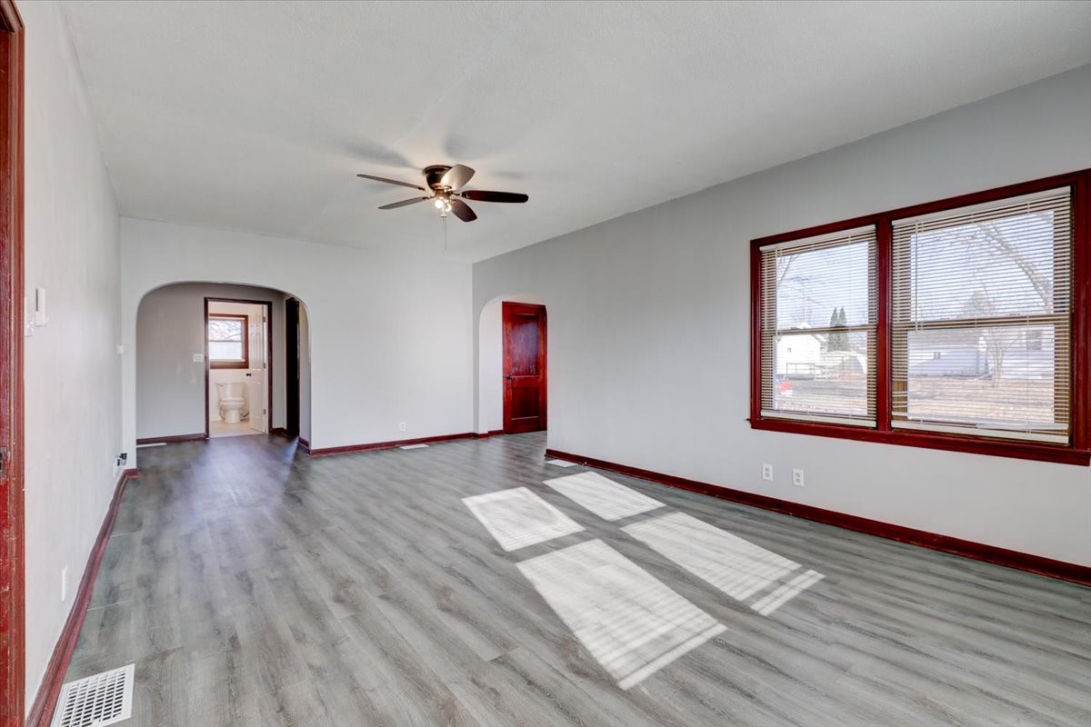 1303 W 2nd Street
