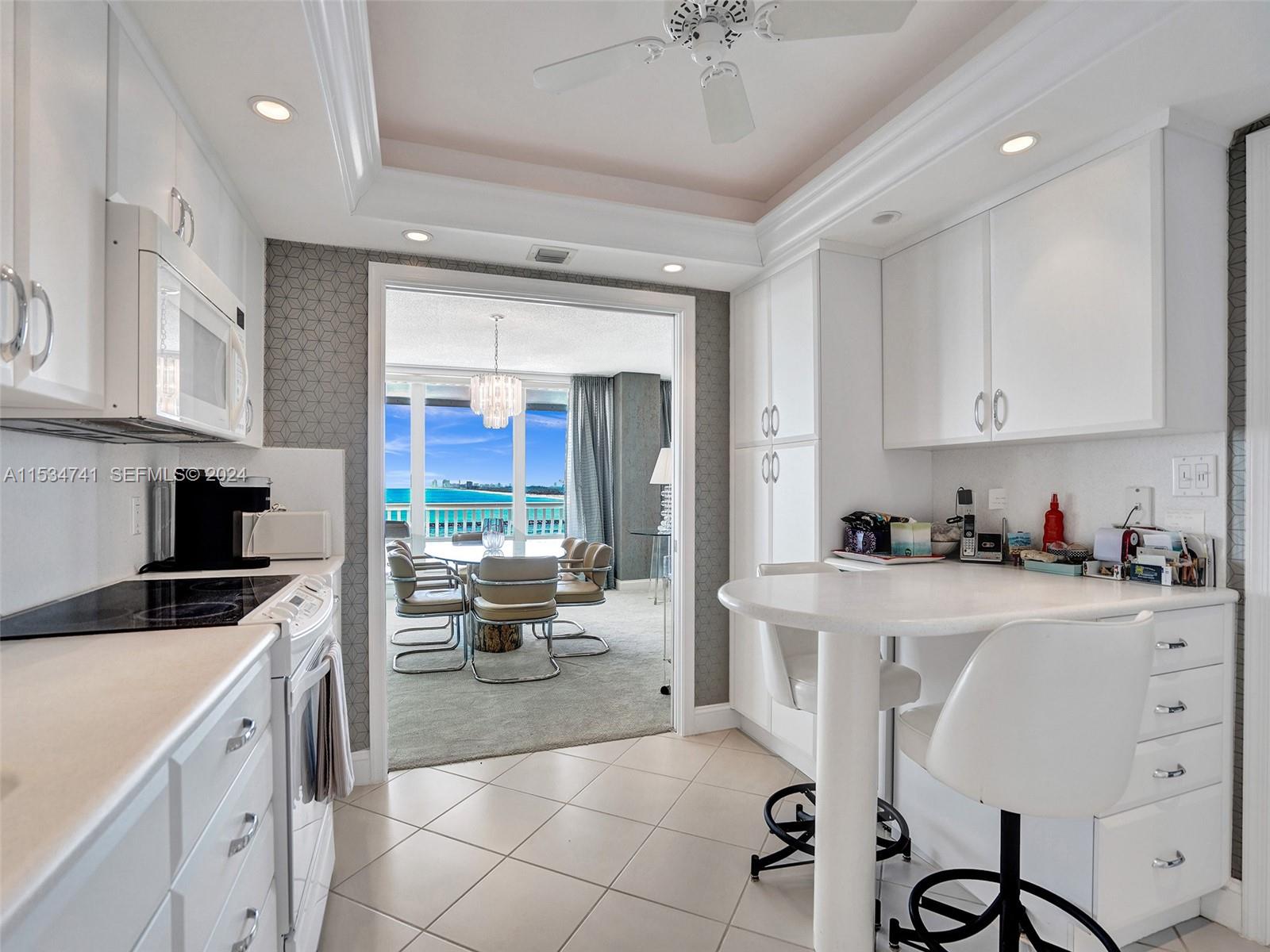 2200 S Ocean Lane 508