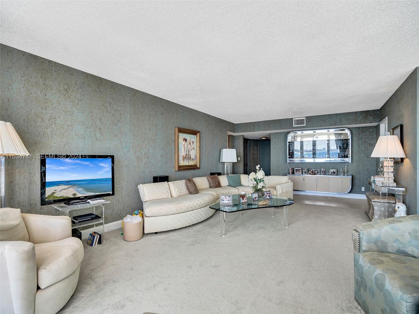 2200 S Ocean Lane 508