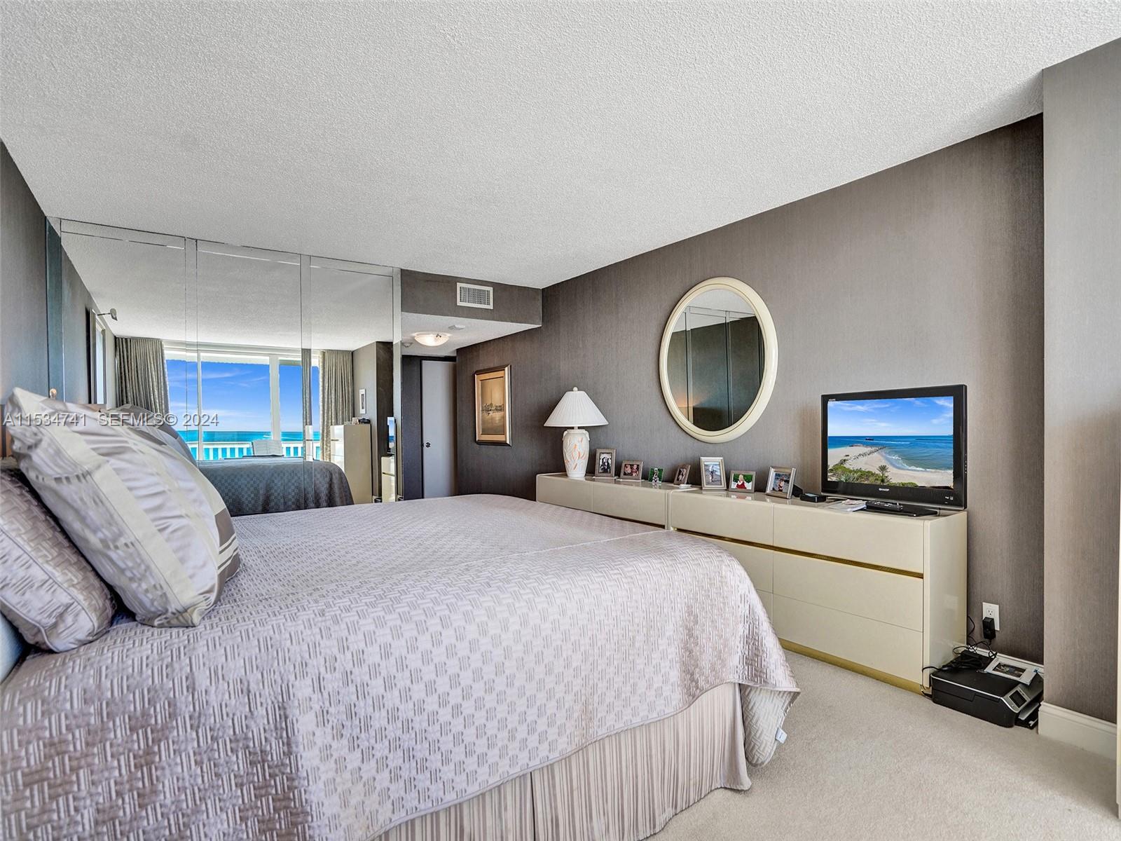 2200 S Ocean Lane 508