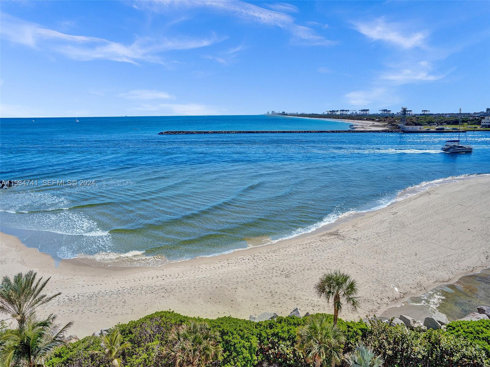 2200 S Ocean Lane 508