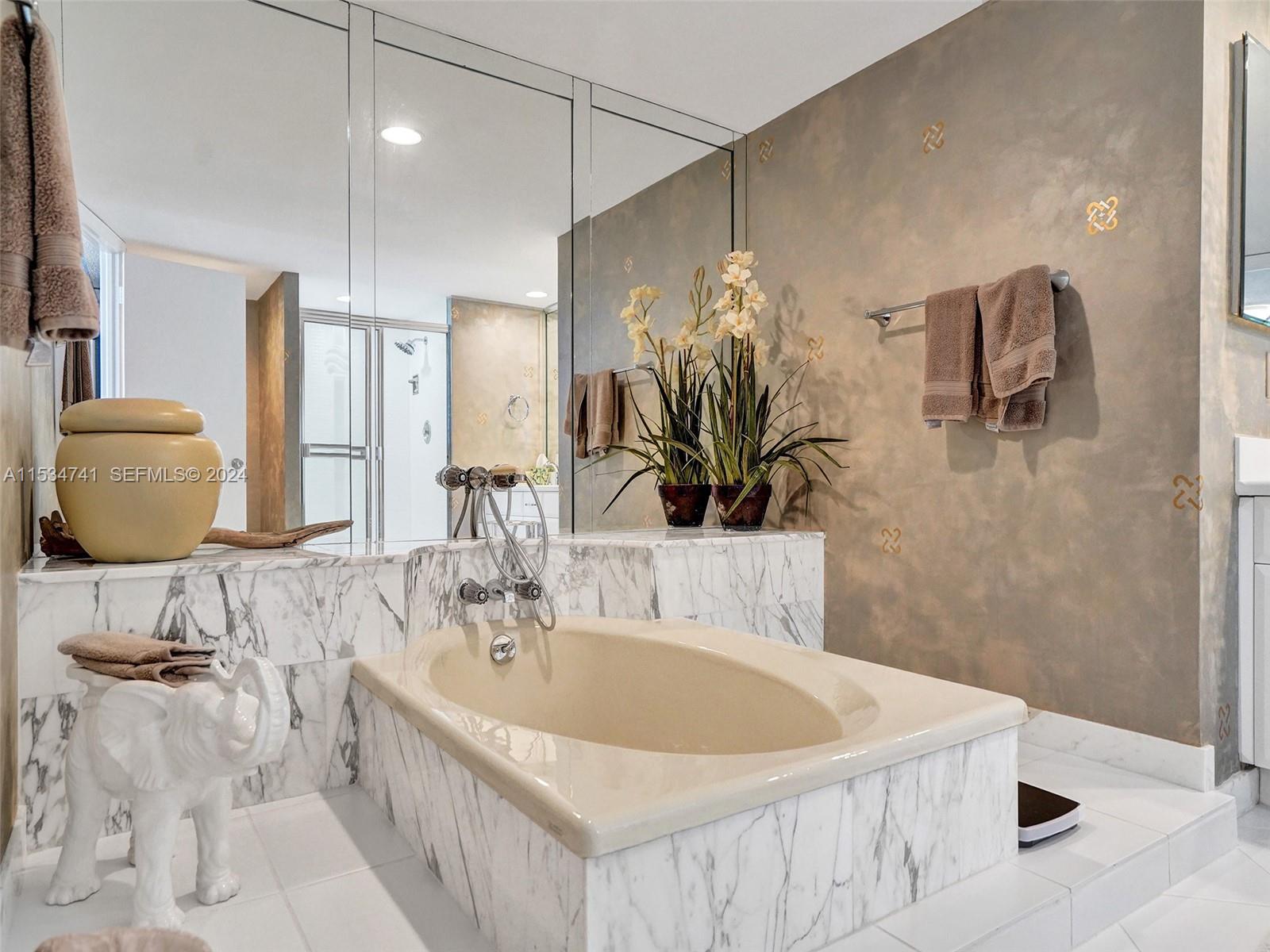 2200 S Ocean Lane 508