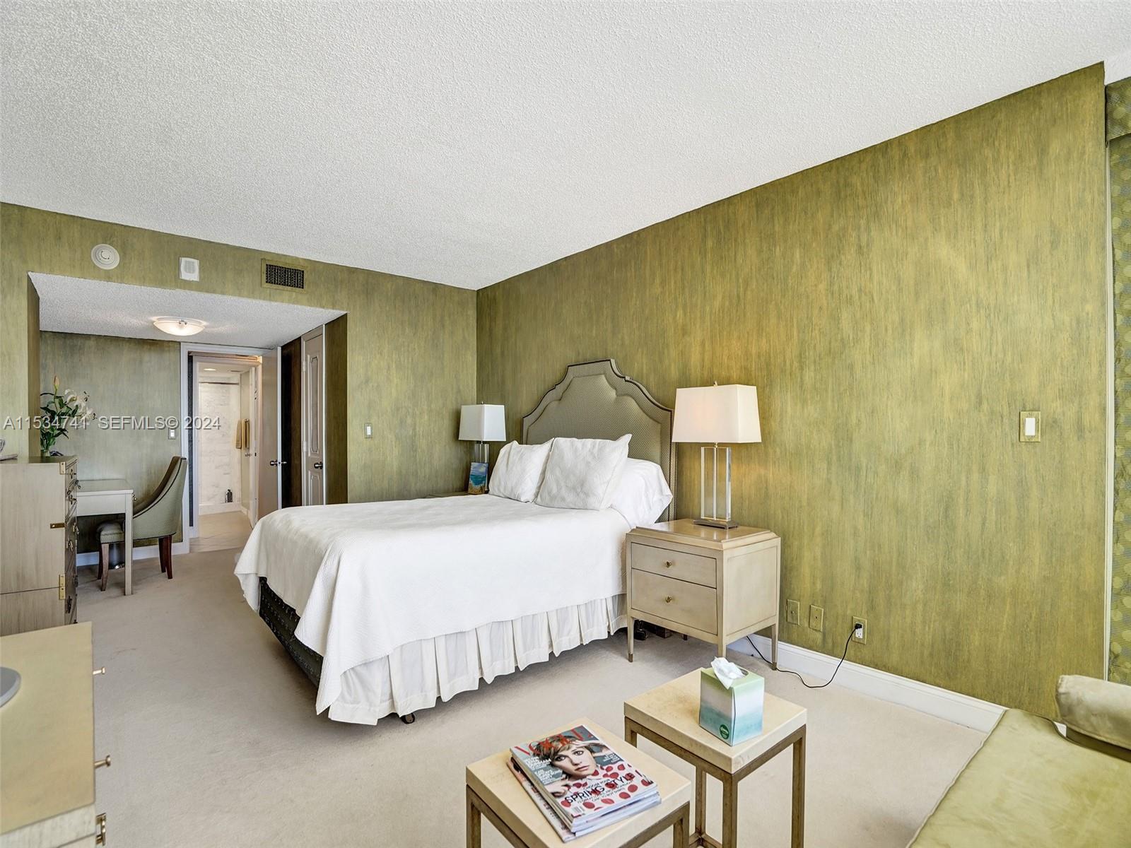 2200 S Ocean Lane 508