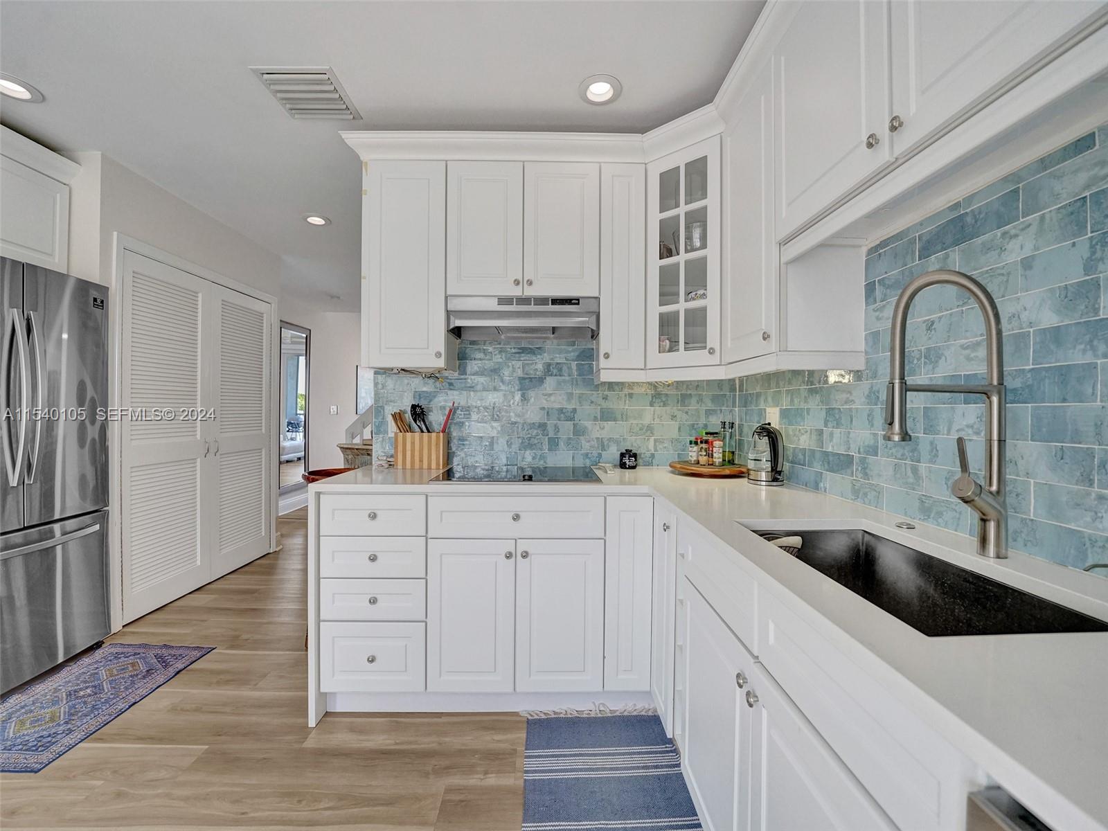 4212 N Ocean Drive