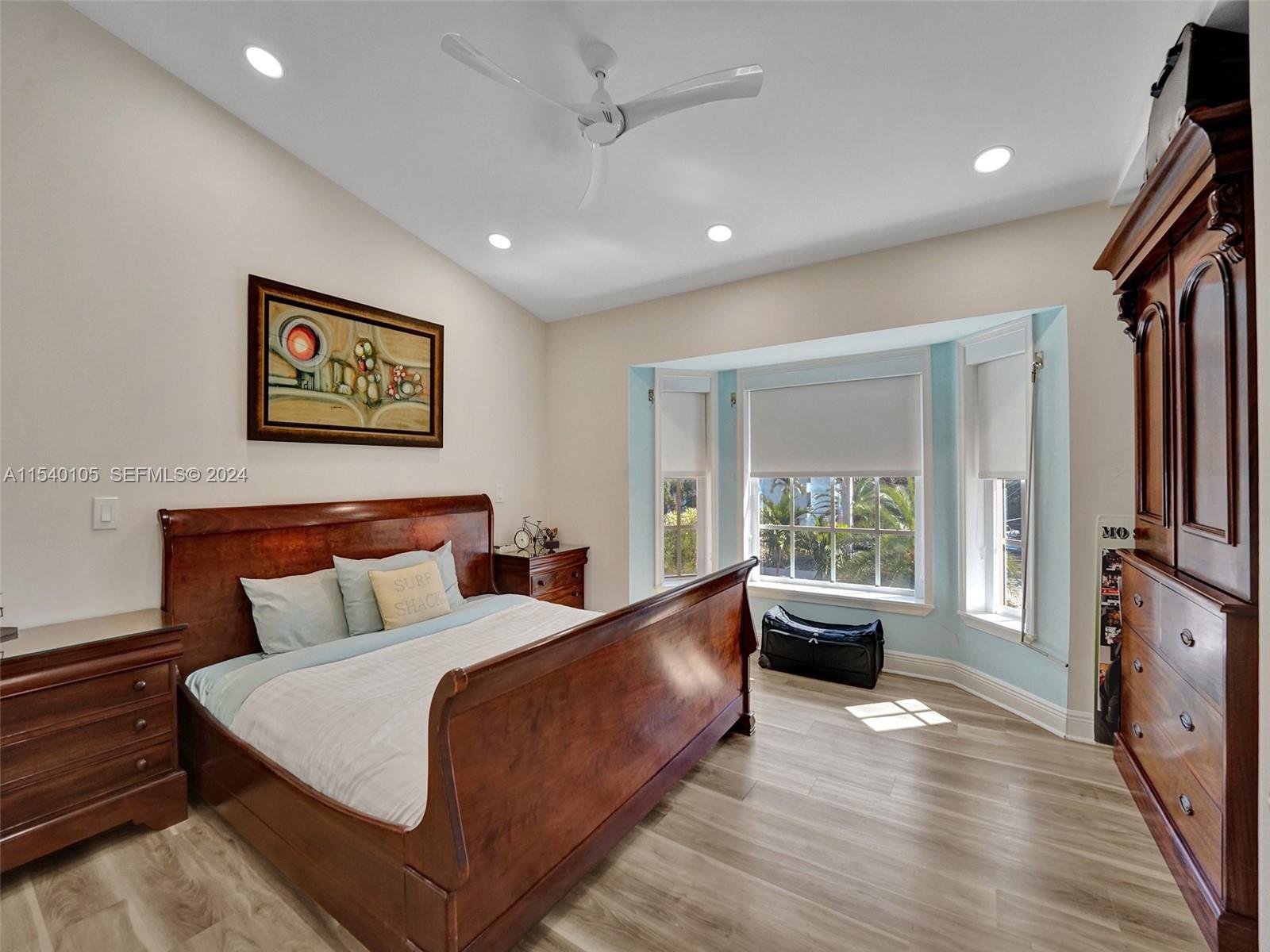 4212 N Ocean Drive