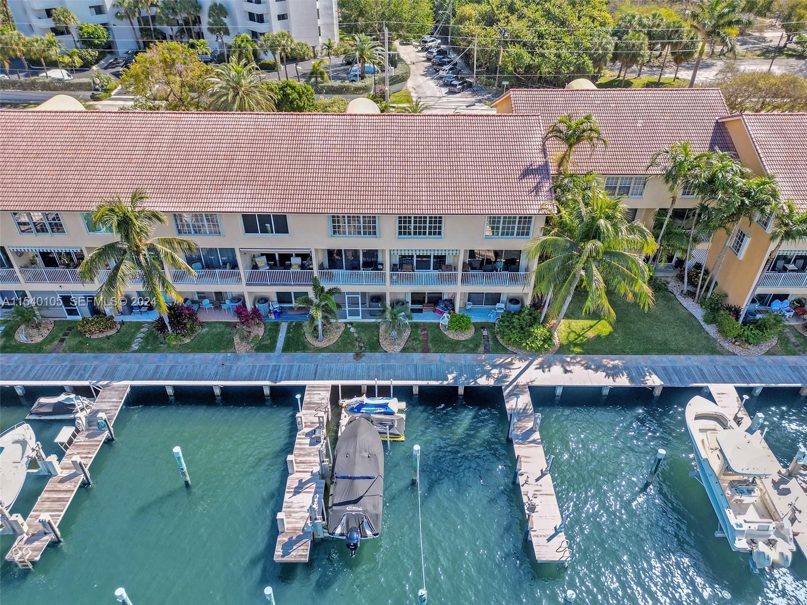 4212 N Ocean Drive