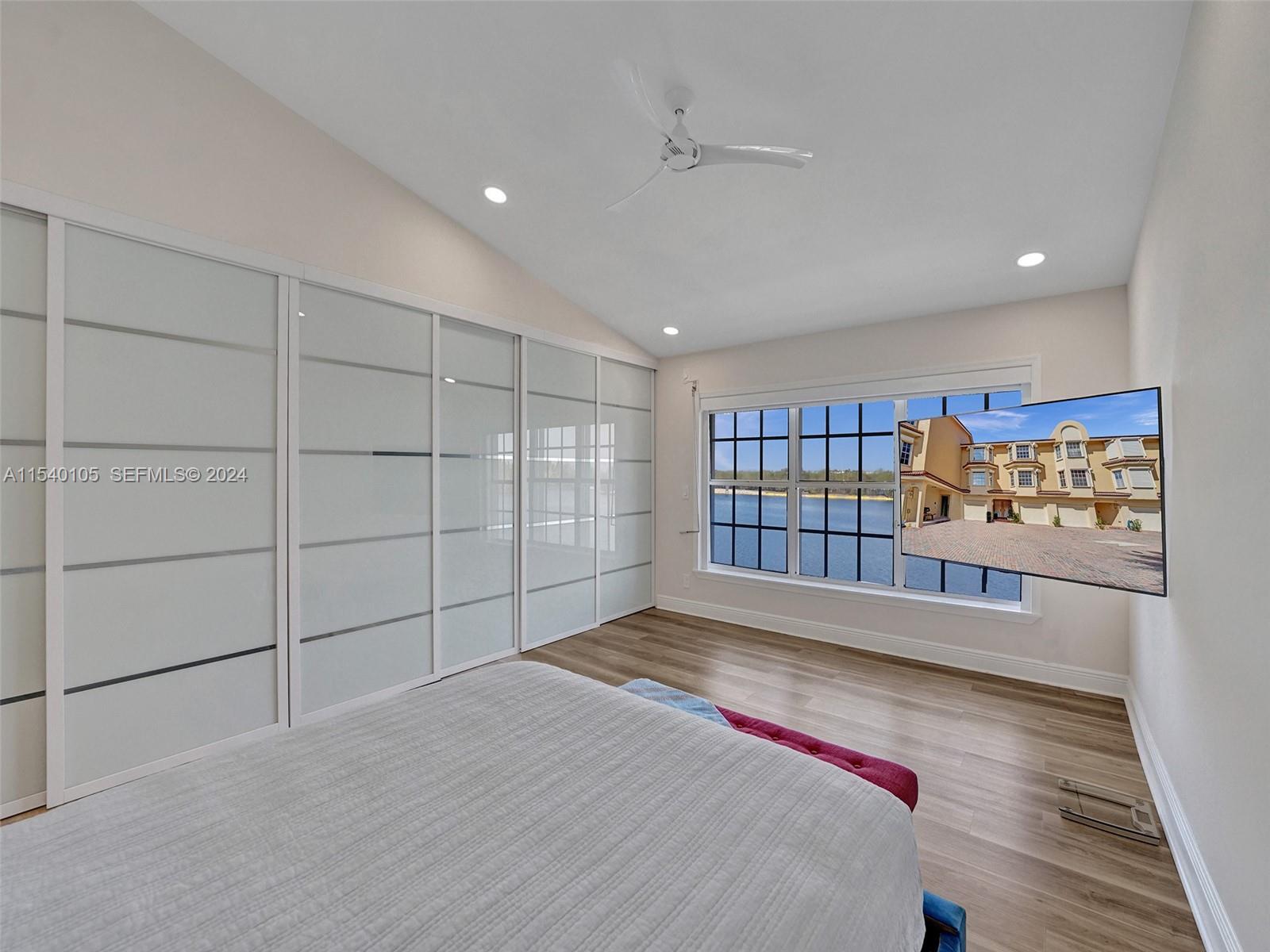 4212 N Ocean Drive