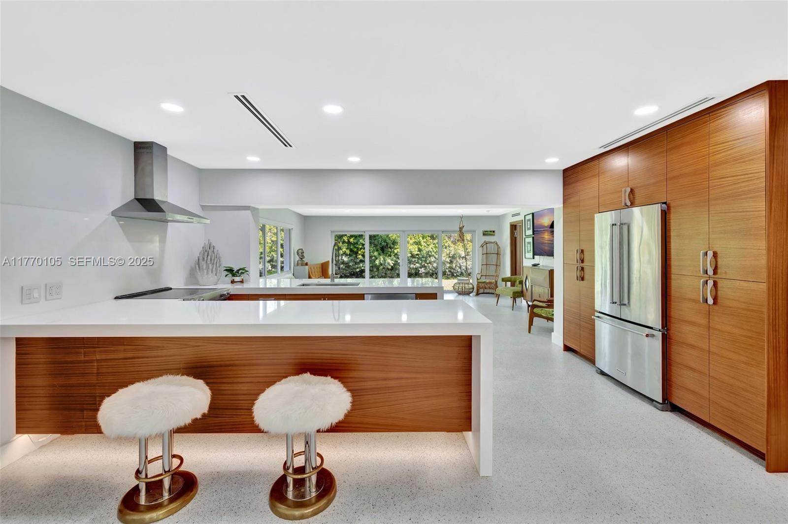 6780 Orchid Drive