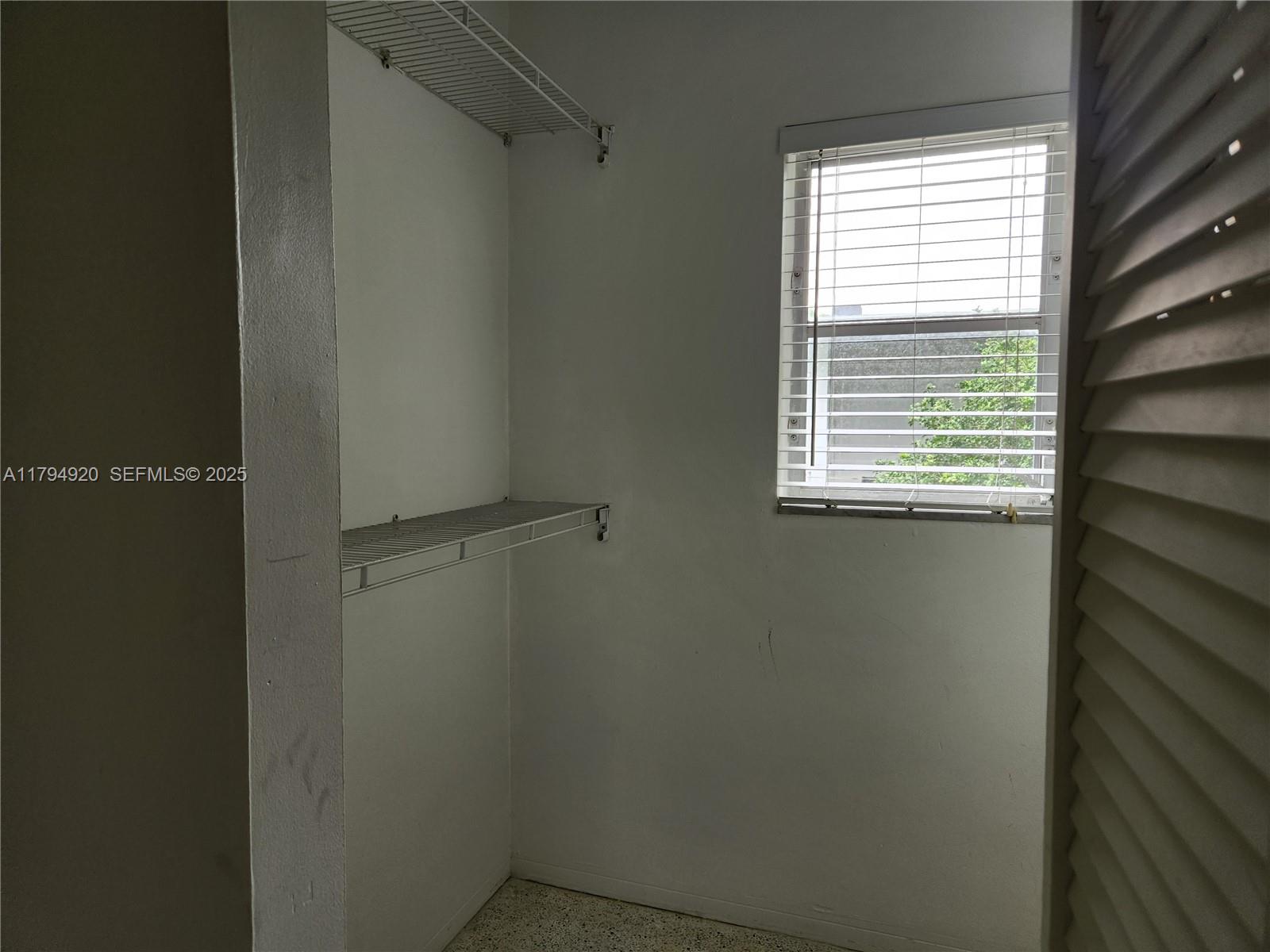 801 NE 18th Avenue 14
