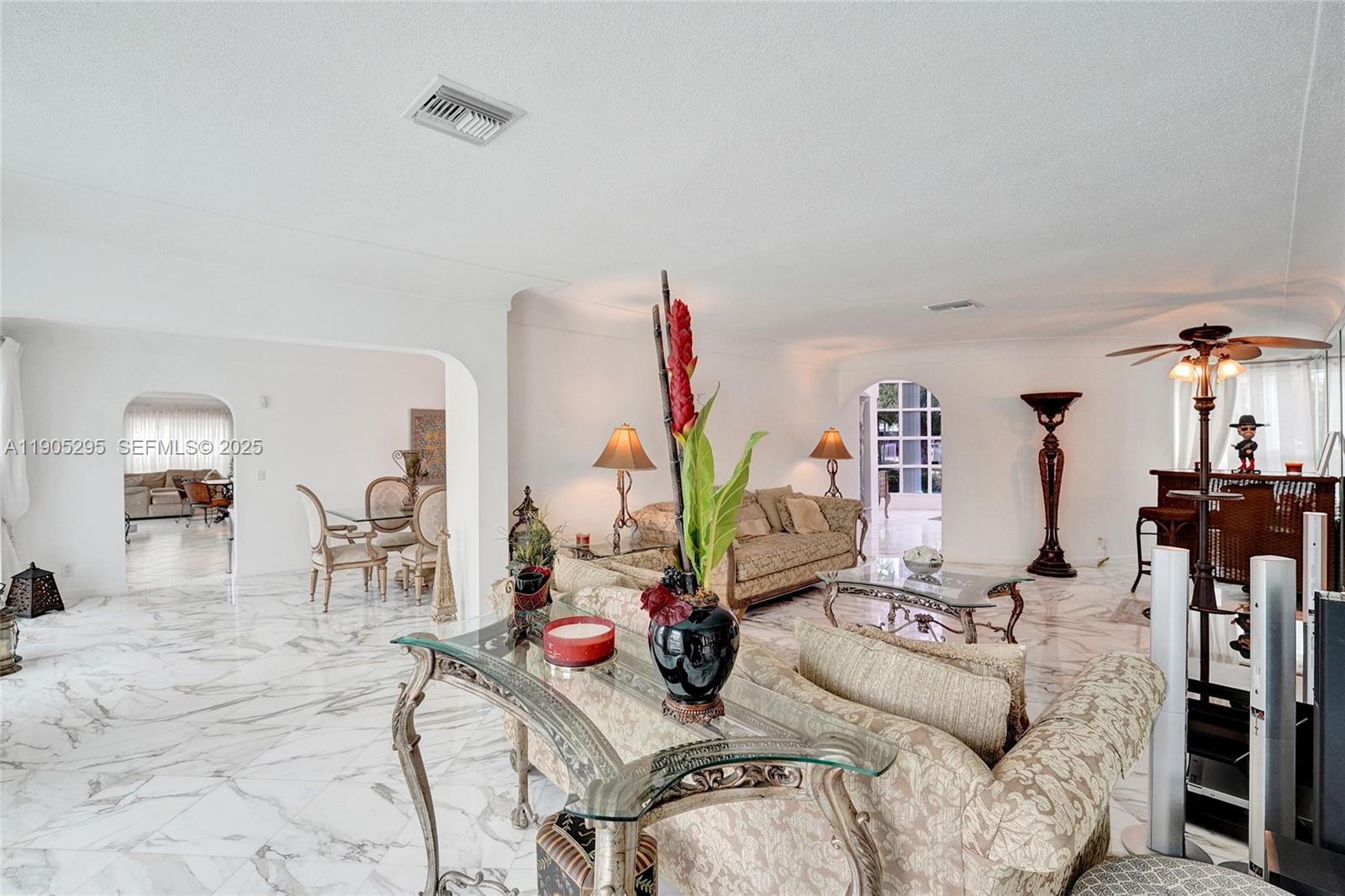 2889 NE 35th Street
