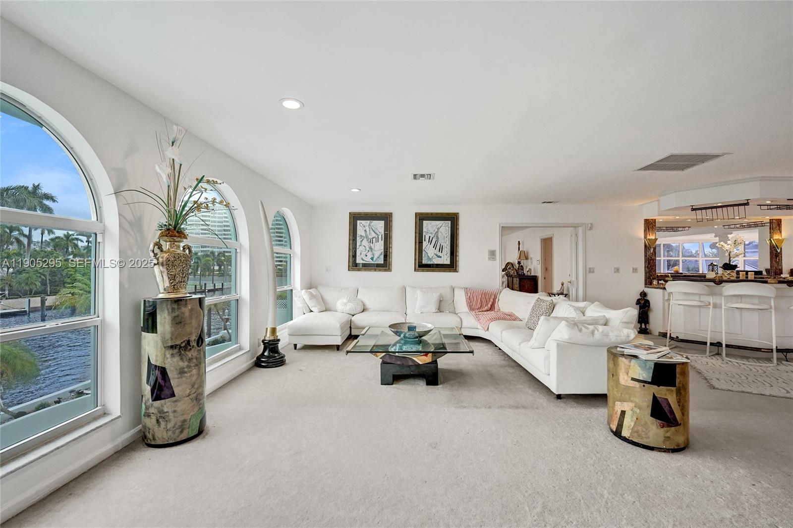 2889 NE 35th Street
