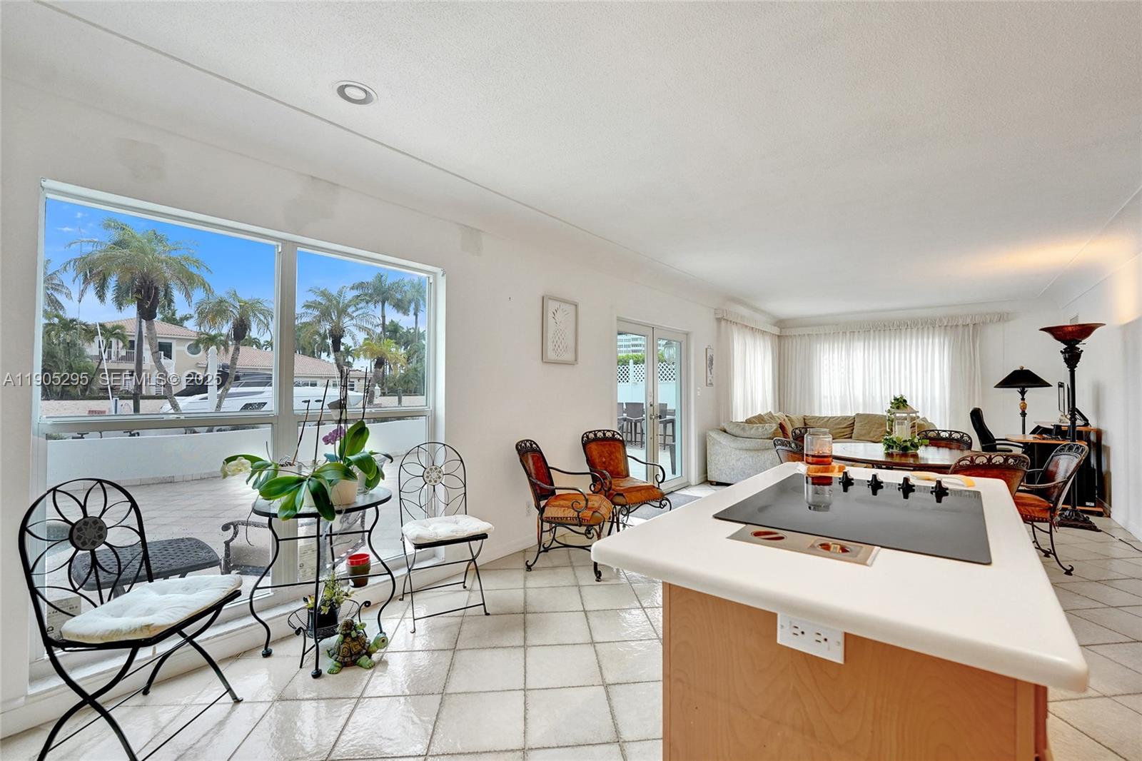 2889 NE 35th Street