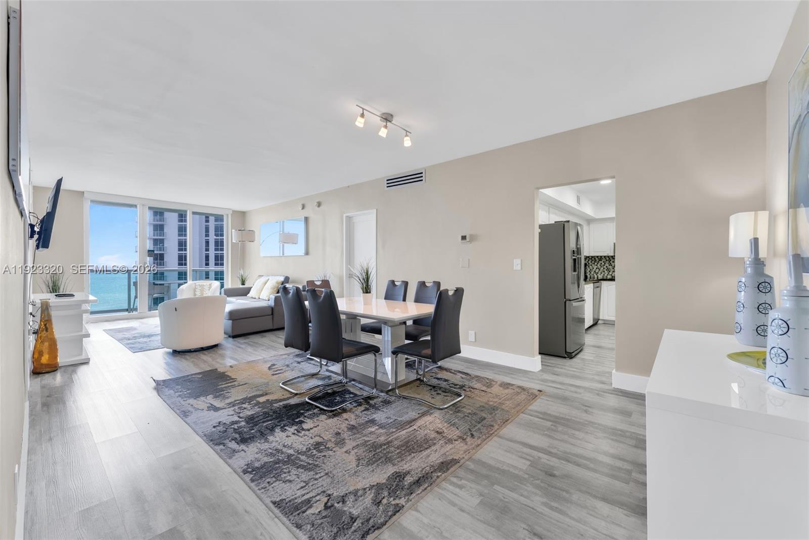 3901 S Ocean Drive 10L