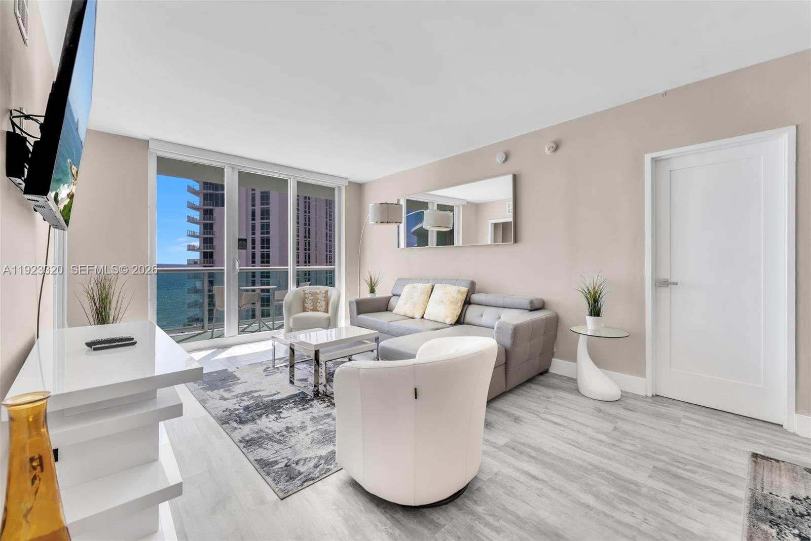3901 S Ocean Drive 10L