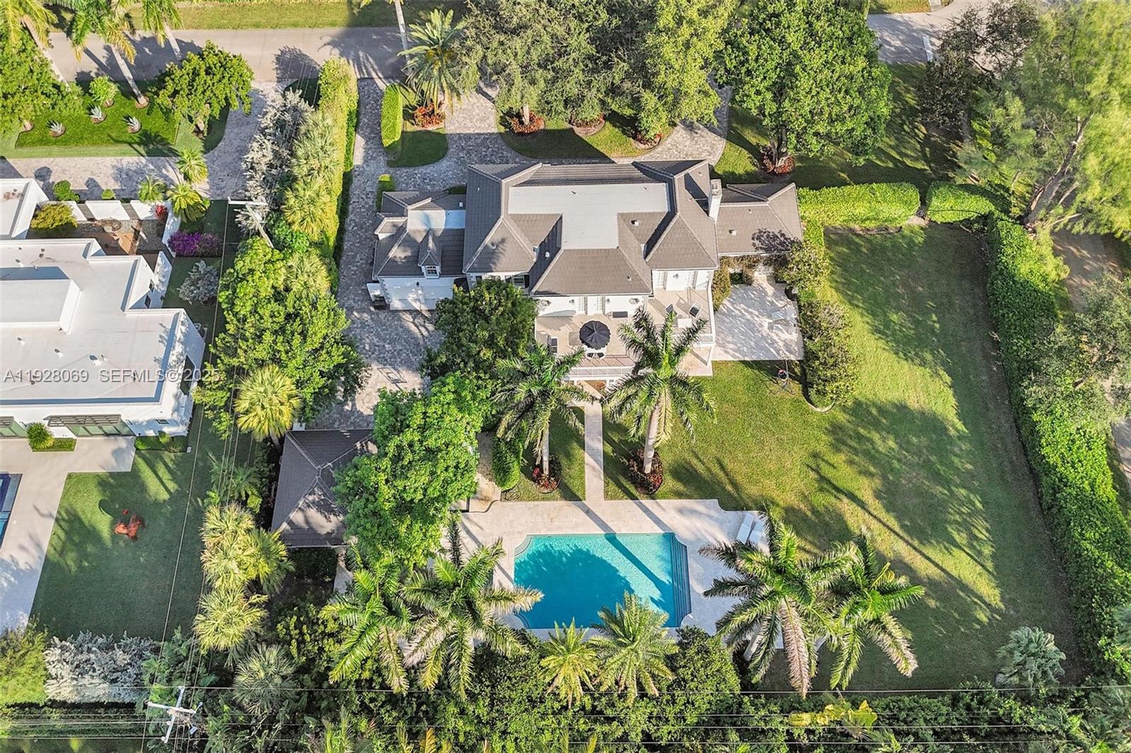 1281 Banyan Road