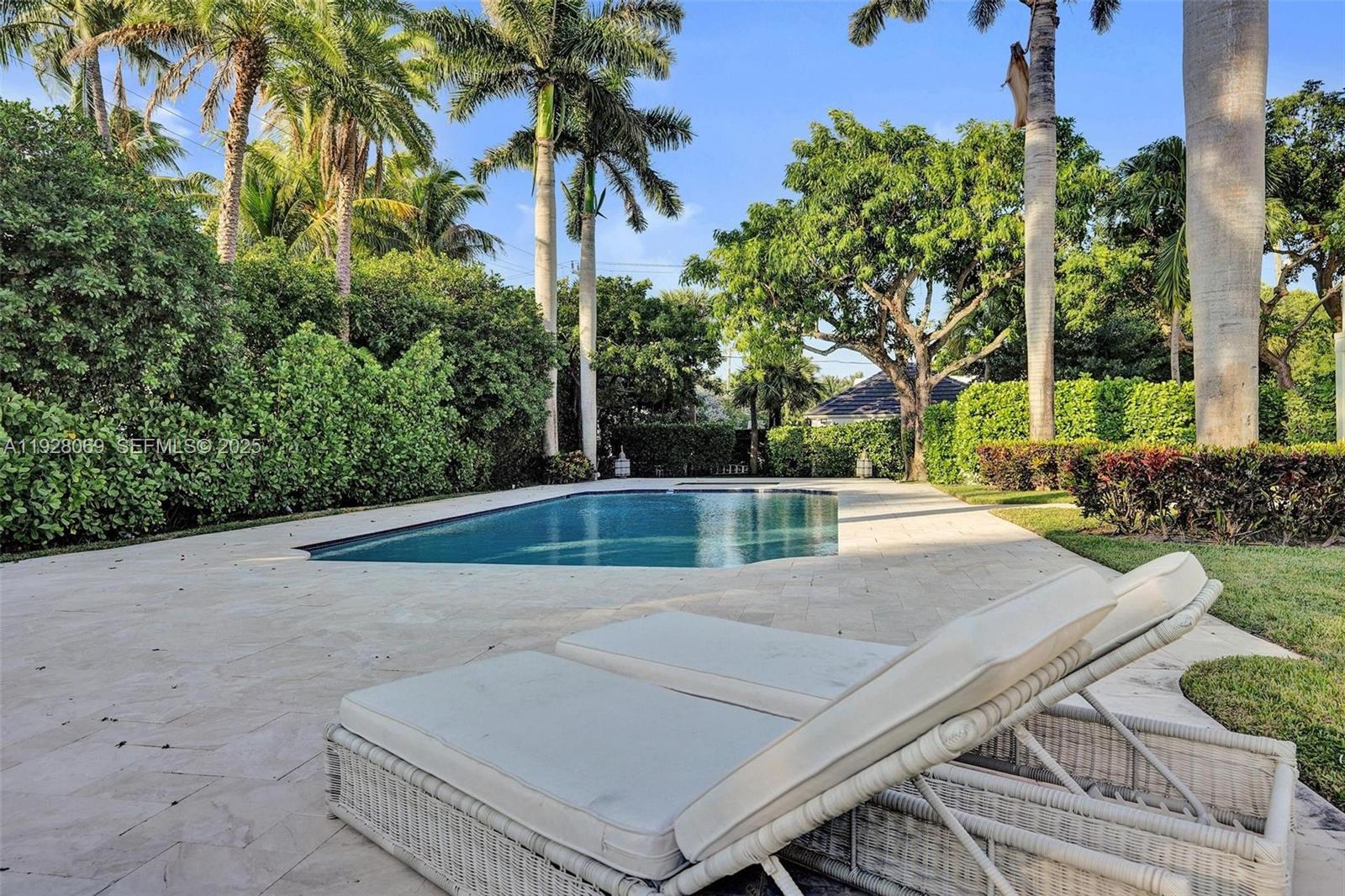 1281 Banyan Road