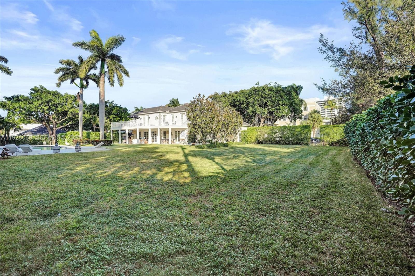 1281 Banyan Road