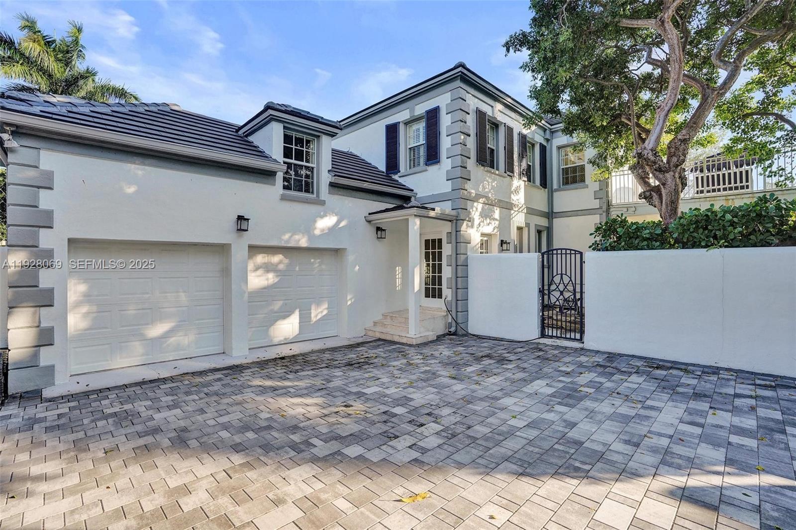 1281 Banyan Road