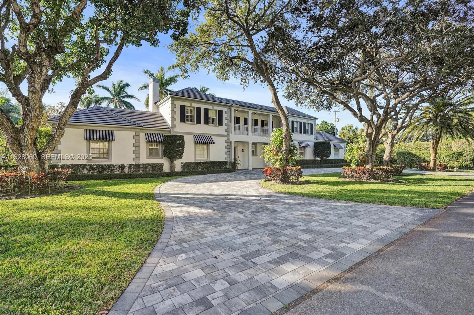 1281 Banyan Road