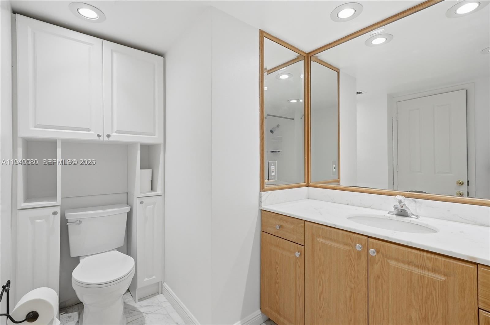 2100 S Ocean Lane 503